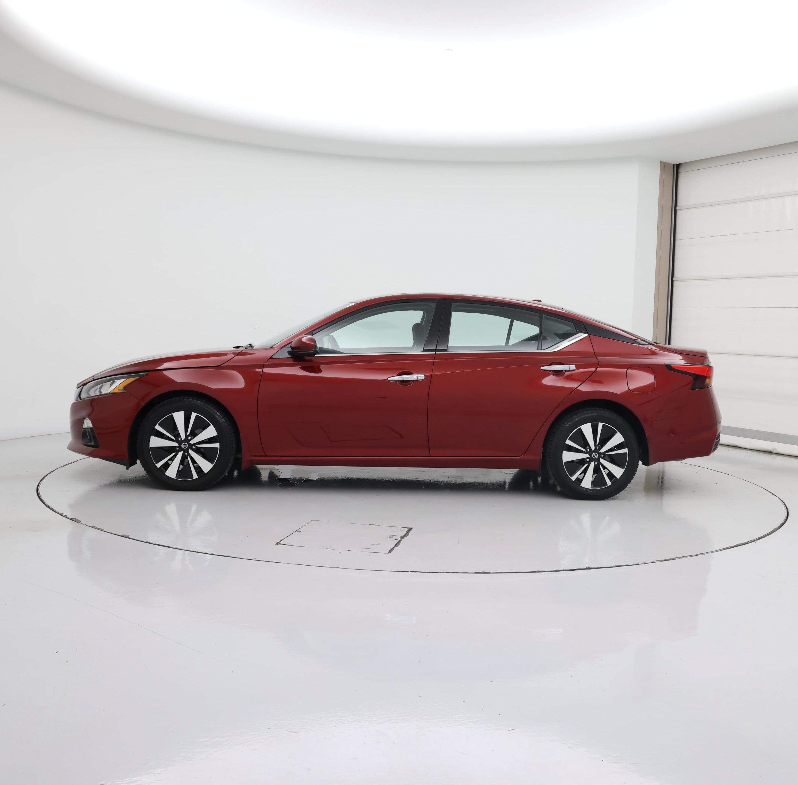 Thumbnail: 2019 Nissan Altima - 3