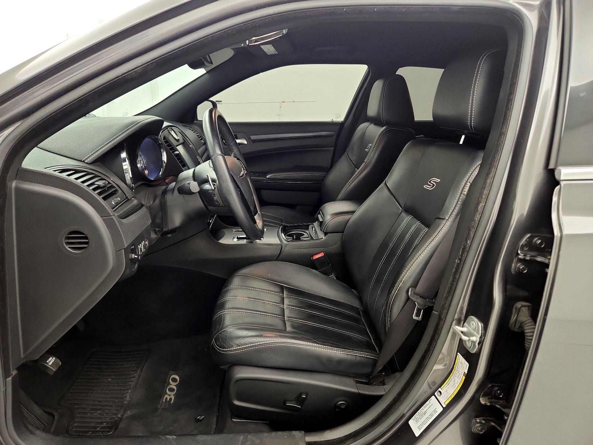 Thumbnail: 2014 Chrysler 300 - 11