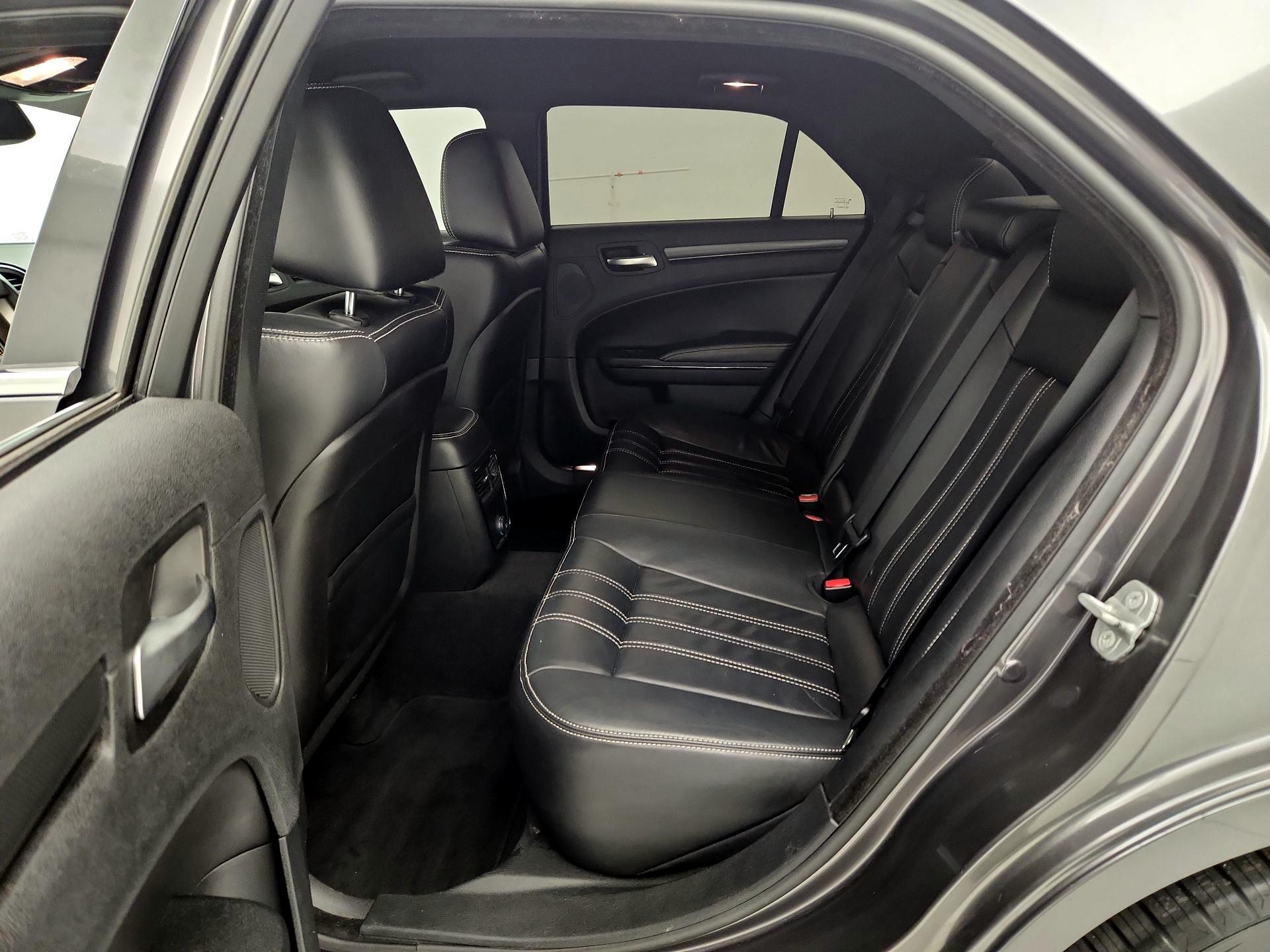 Thumbnail: 2014 Chrysler 300 - 19