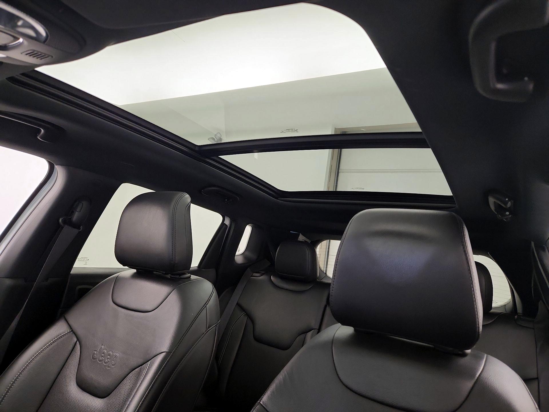 Thumbnail: 2022 Jeep Compass - 20