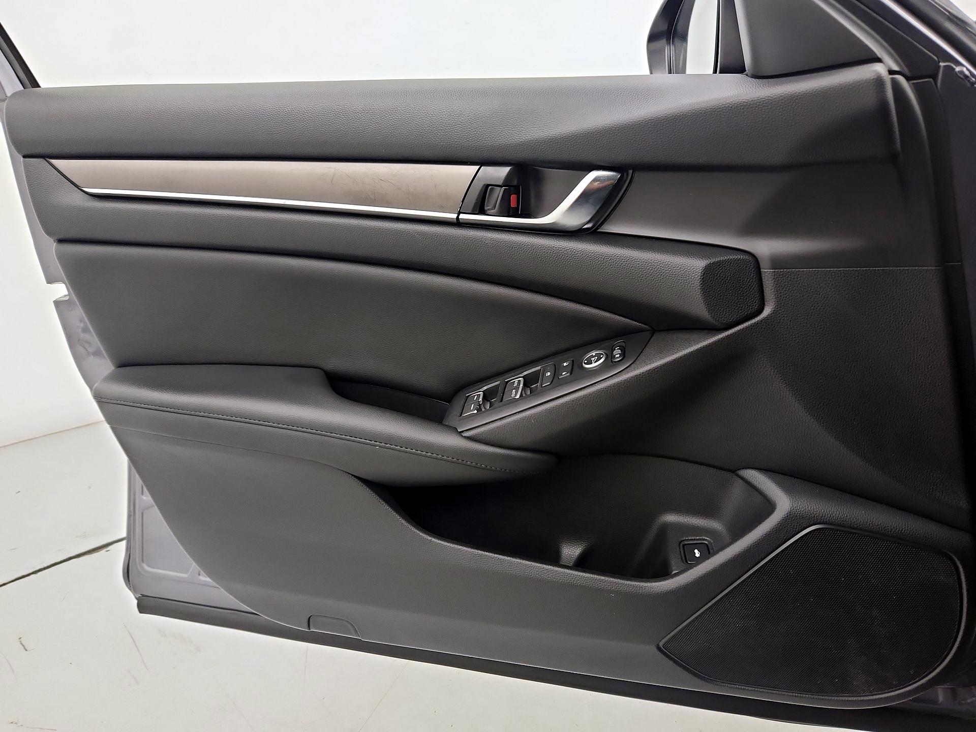 Thumbnail: 2021 Honda Accord - 12