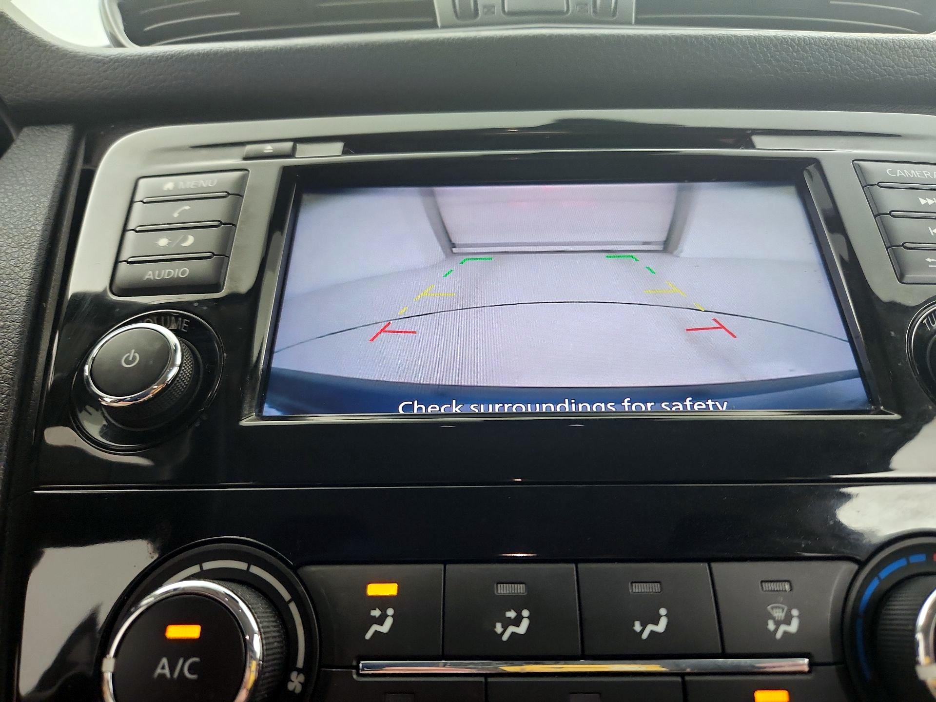 Thumbnail: 2020 Nissan Rogue Sport - 14