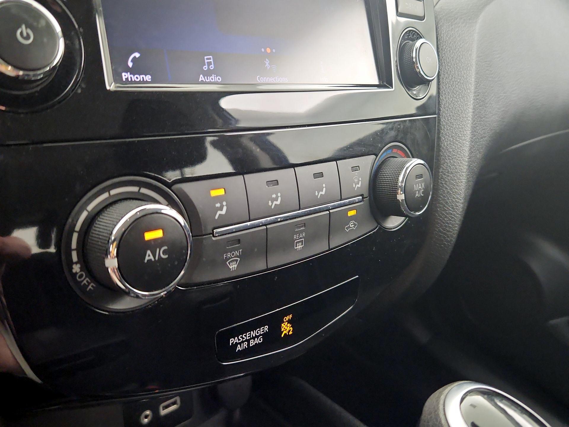 Thumbnail: 2020 Nissan Rogue Sport - 16