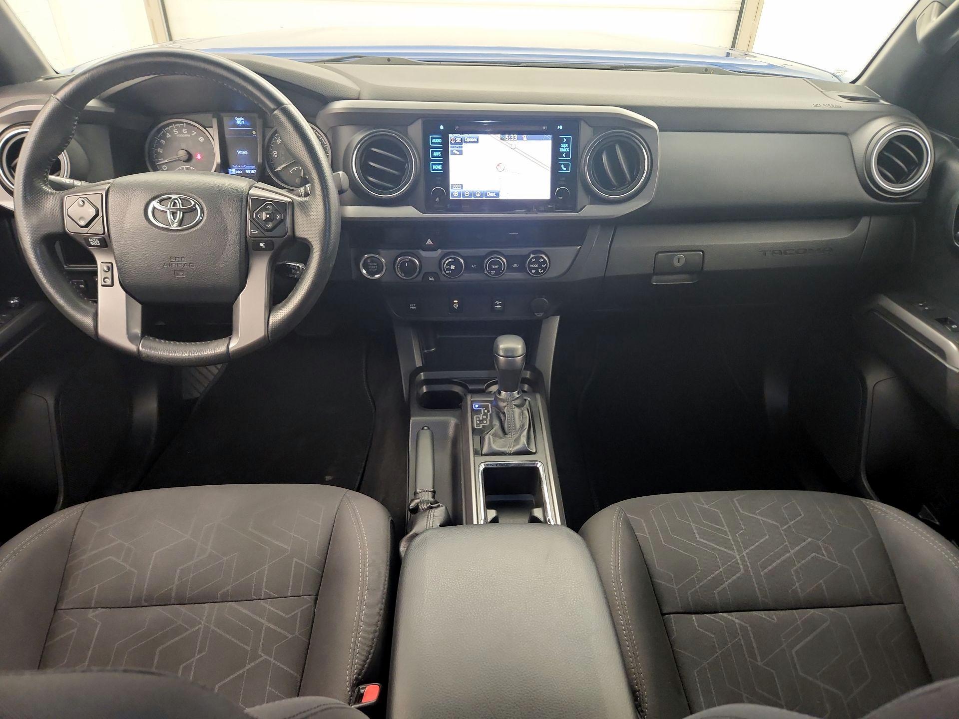 Thumbnail: 2017 Toyota Tacoma - 9