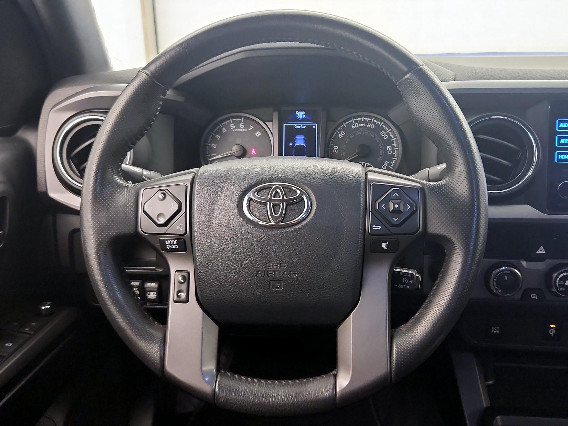 Thumbnail: 2017 Toyota Tacoma - 10