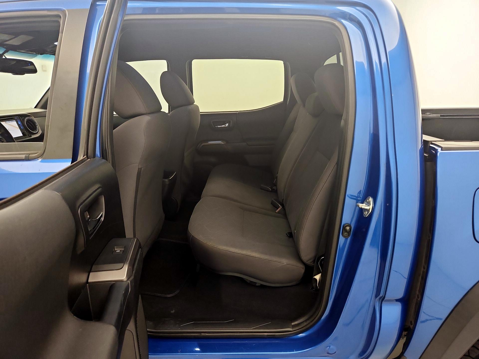 Thumbnail: 2017 Toyota Tacoma - 20
