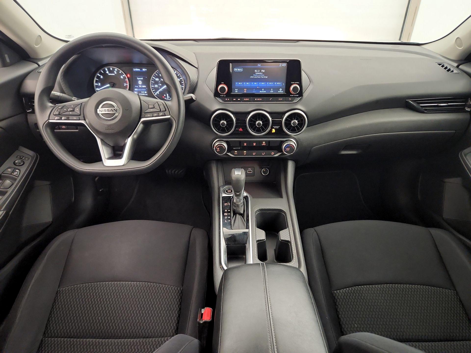 Thumbnail: 2020 Nissan Sentra - 9