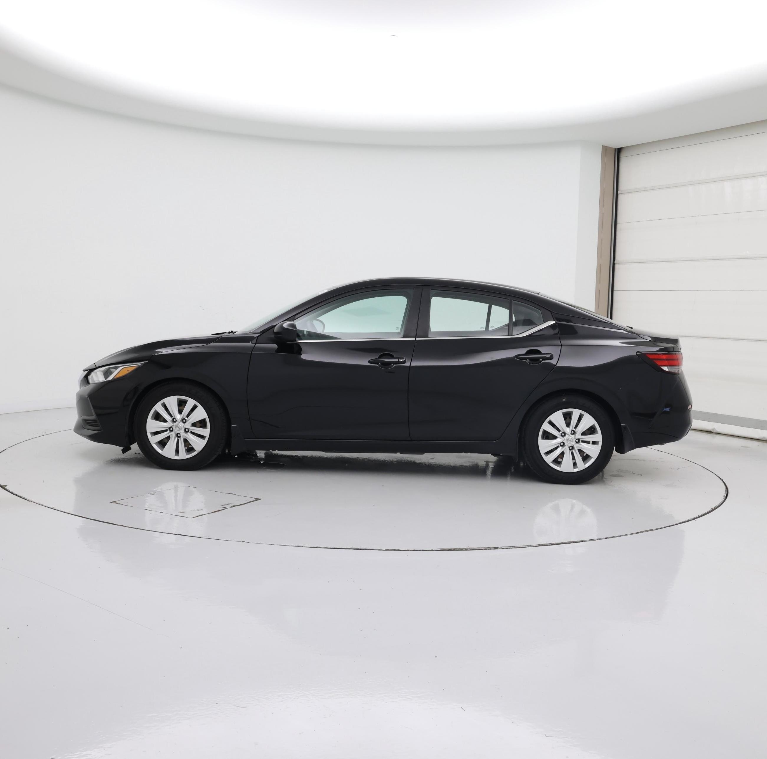 Thumbnail: 2020 Nissan Sentra - 3