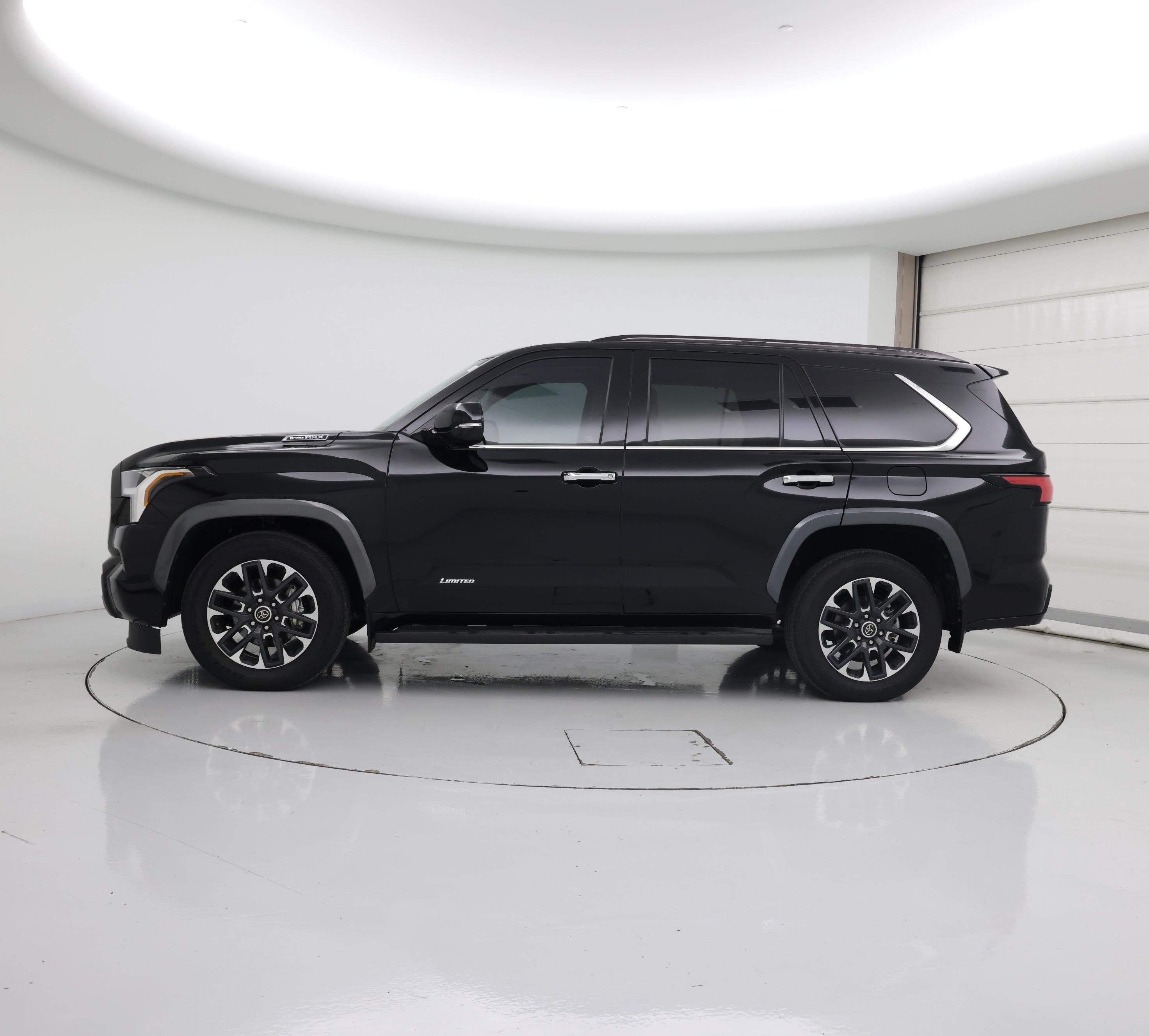 Thumbnail: 2023 Toyota Sequoia - 3