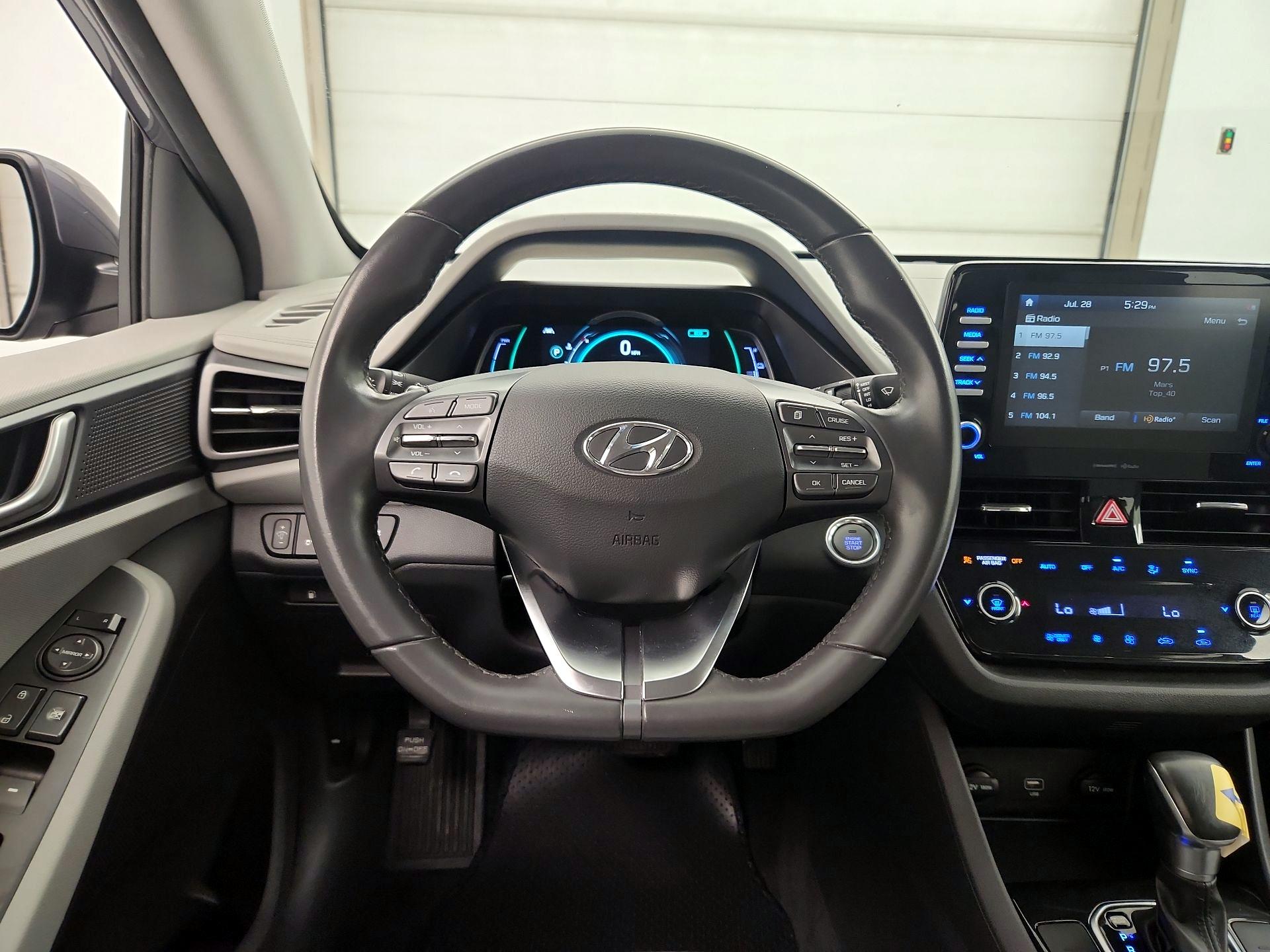 Thumbnail: 2020 Hyundai Ioniq - 10