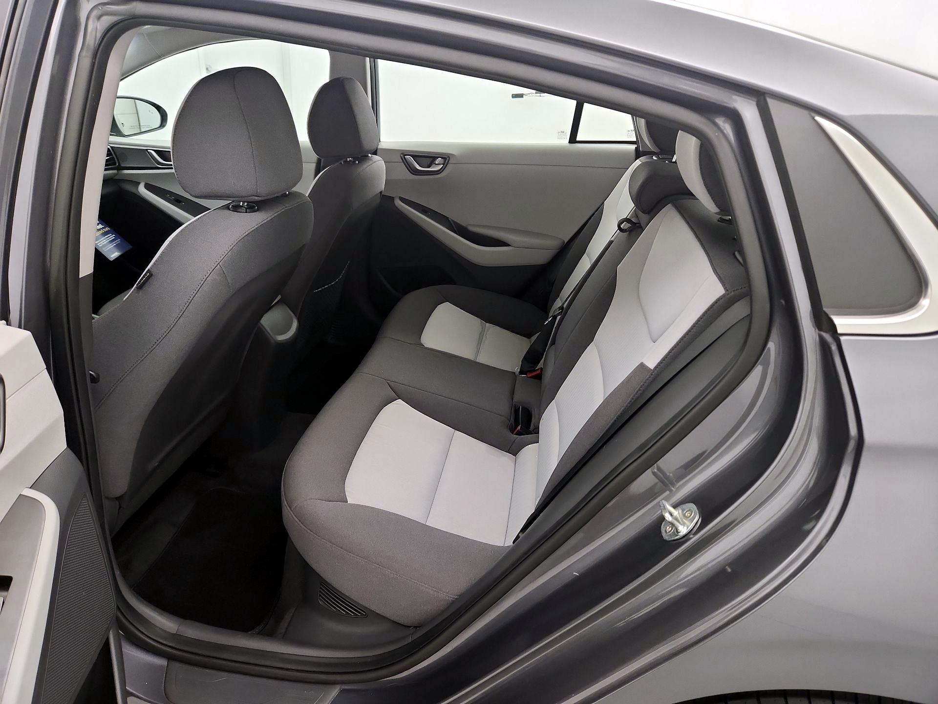 Thumbnail: 2020 Hyundai Ioniq - 19
