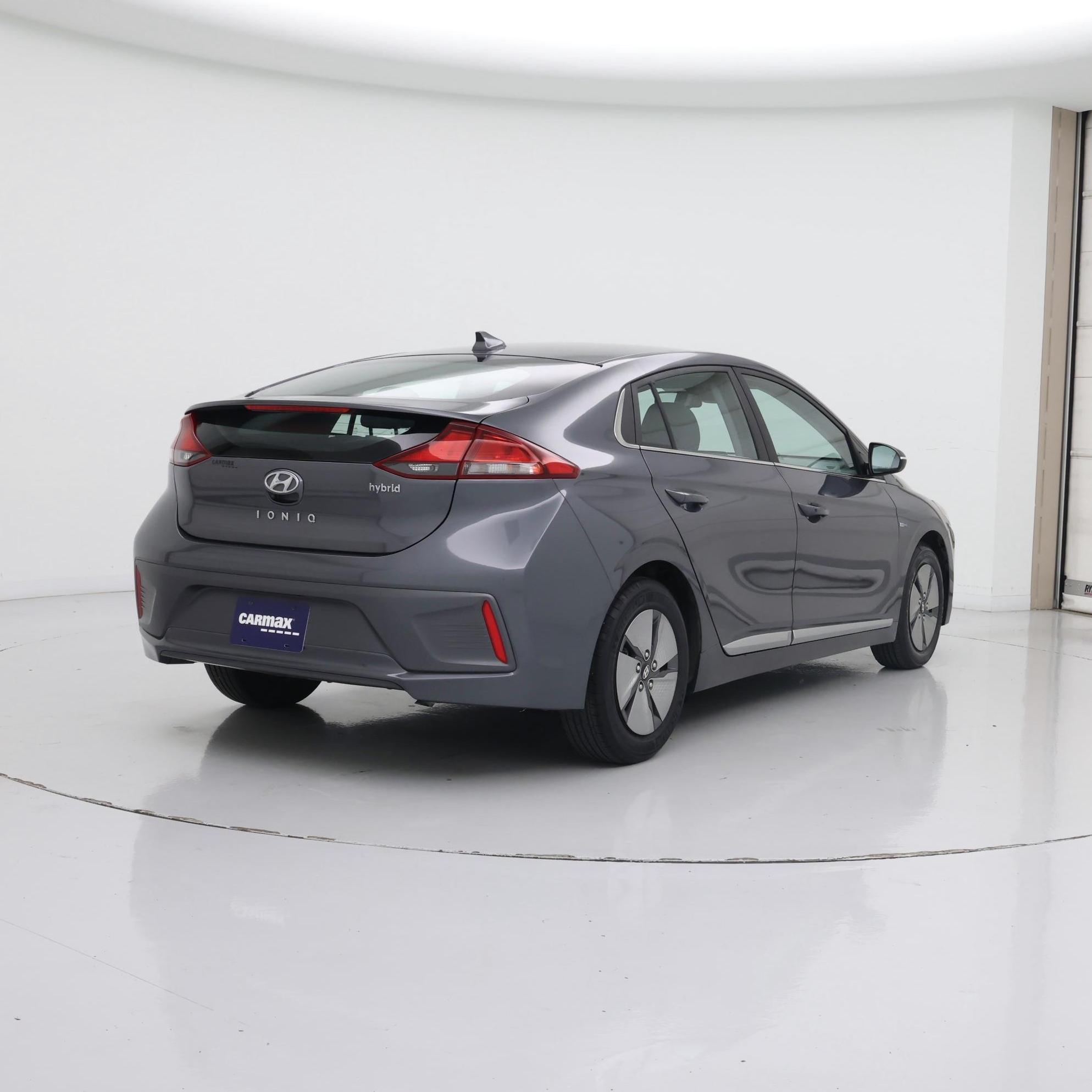 Thumbnail: 2020 Hyundai Ioniq - 8