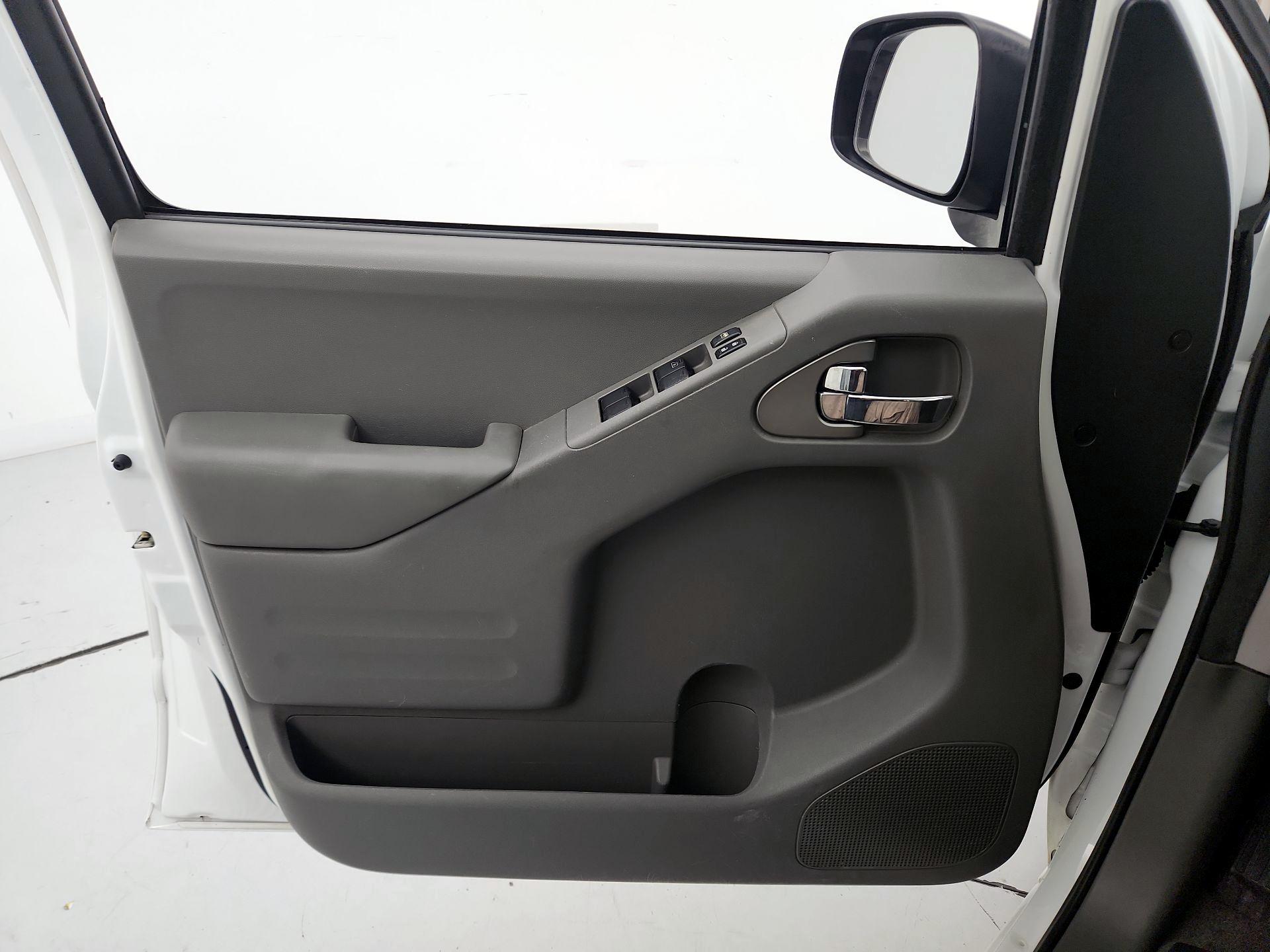 Thumbnail: 2016 Nissan Frontier - 12