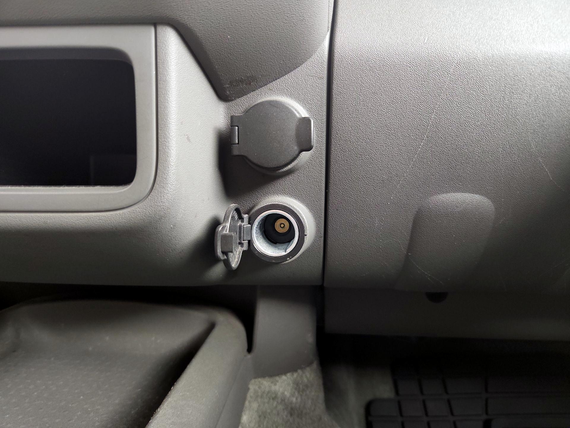 Thumbnail: 2016 Nissan Frontier - 17