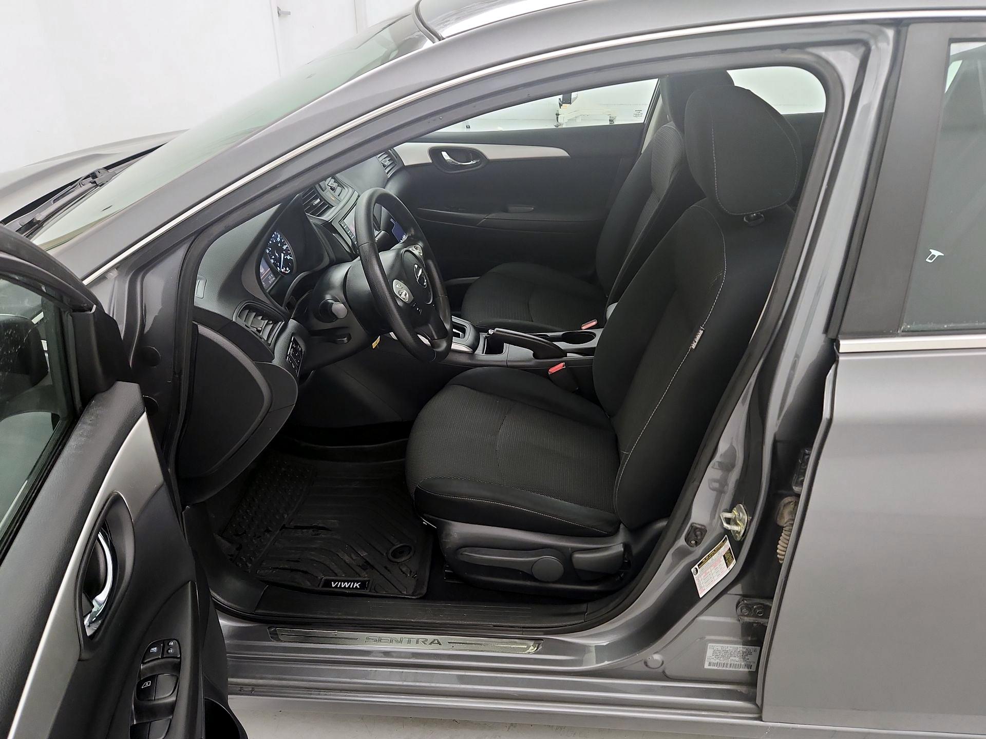 Thumbnail: 2019 Nissan Sentra - 11