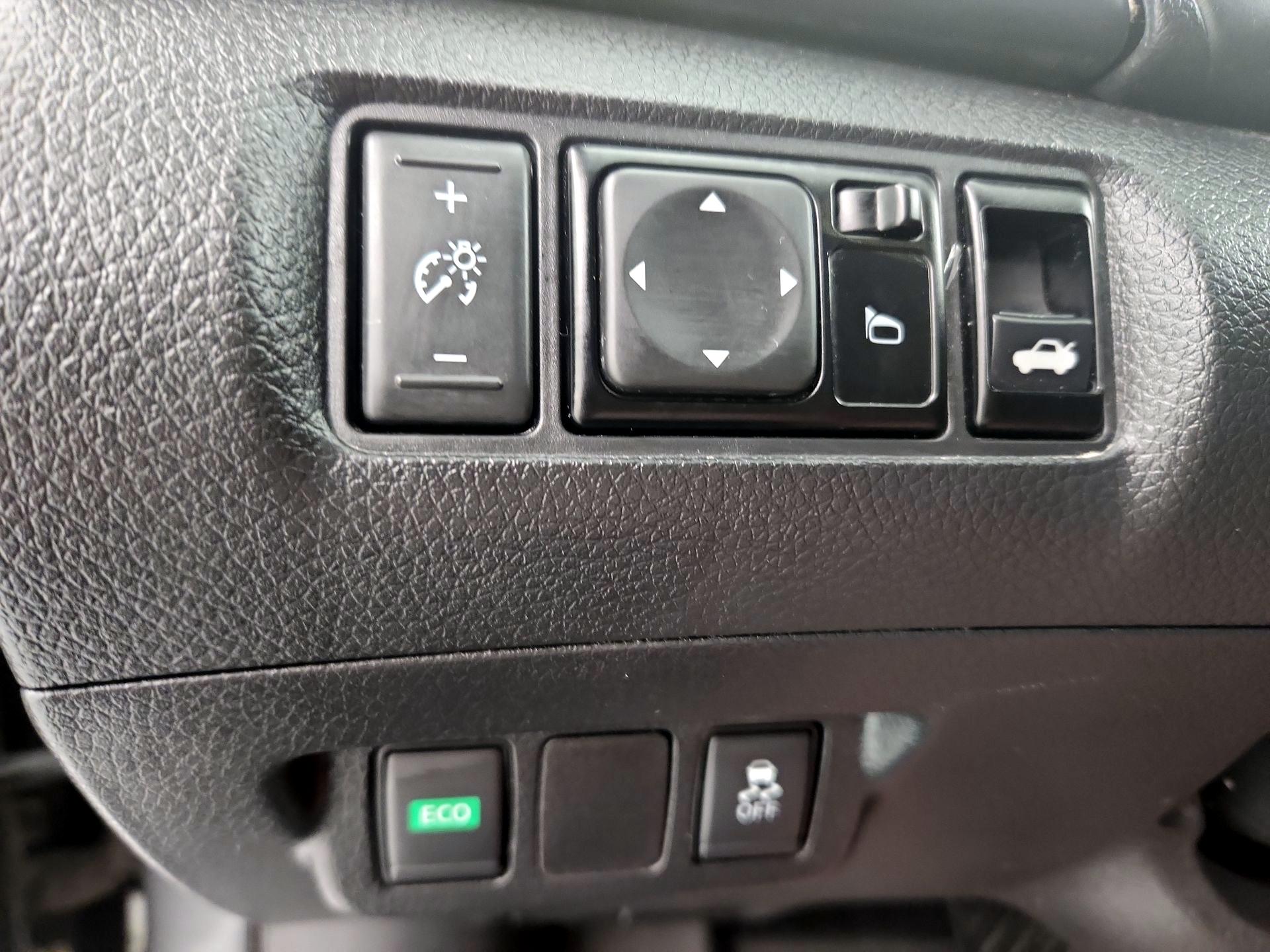 Thumbnail: 2019 Nissan Sentra - 13