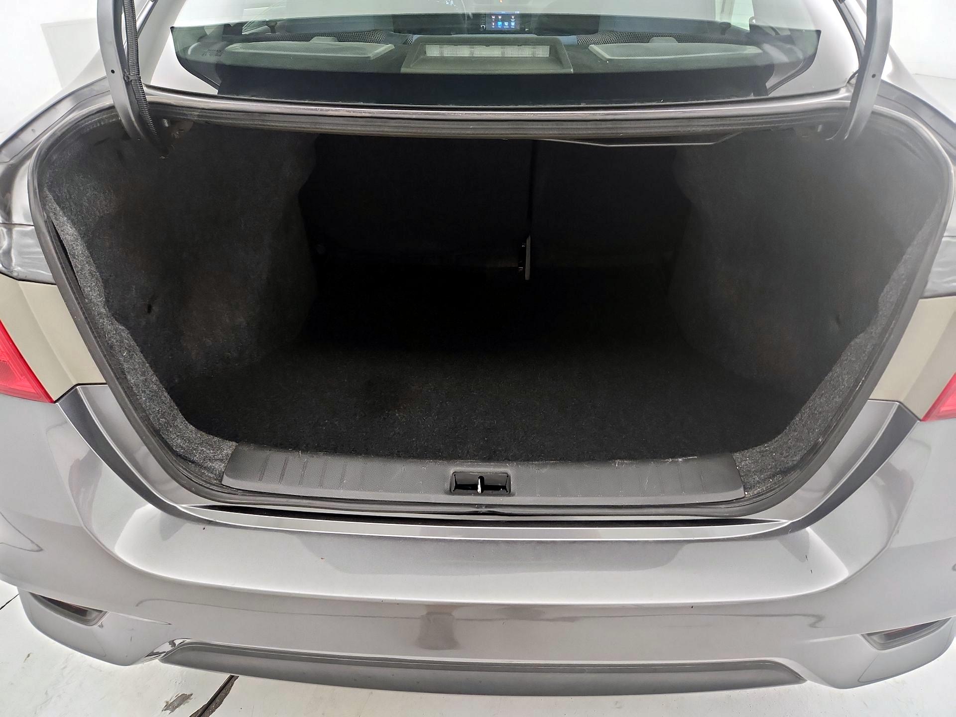 Thumbnail: 2019 Nissan Sentra - 20
