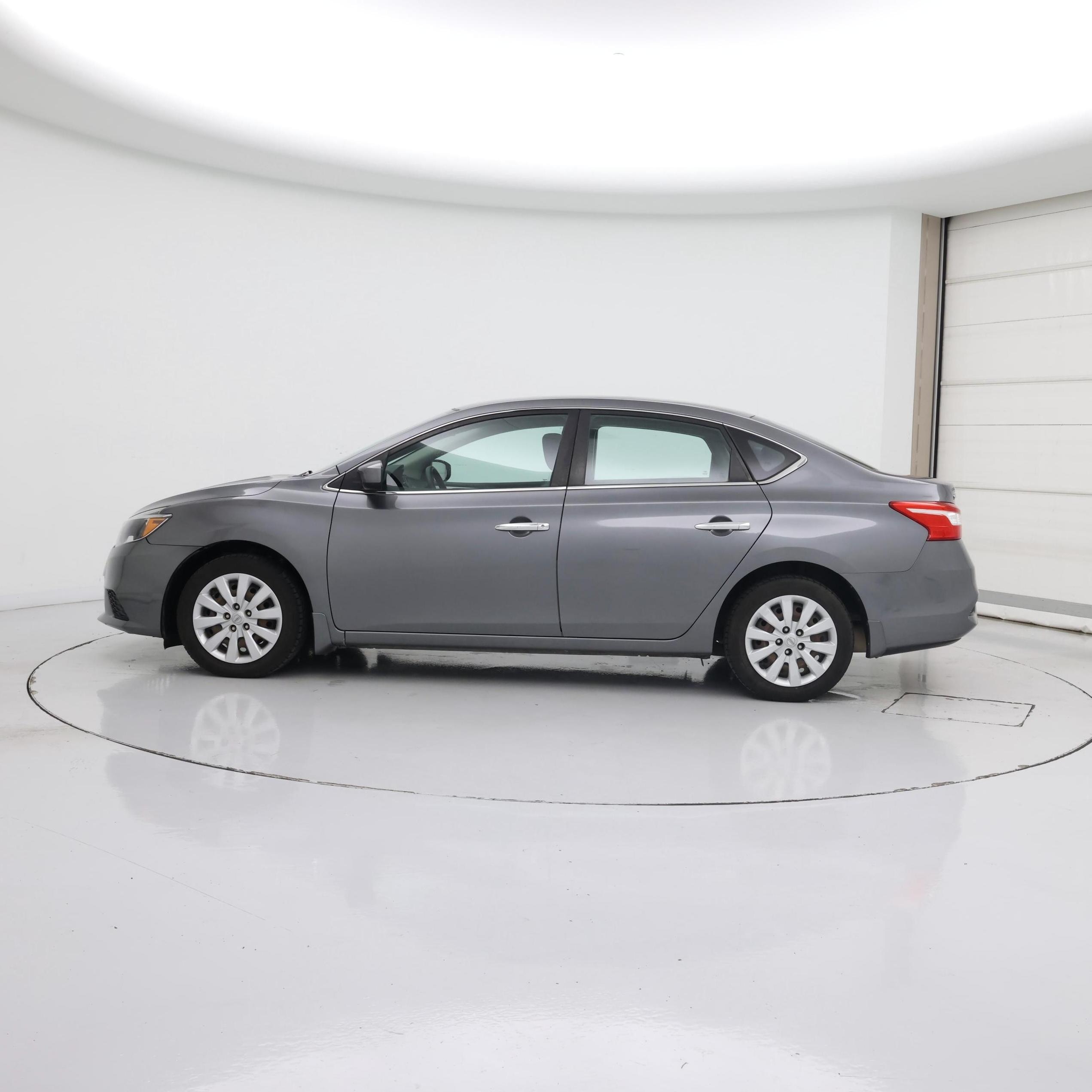 Thumbnail: 2019 Nissan Sentra - 3