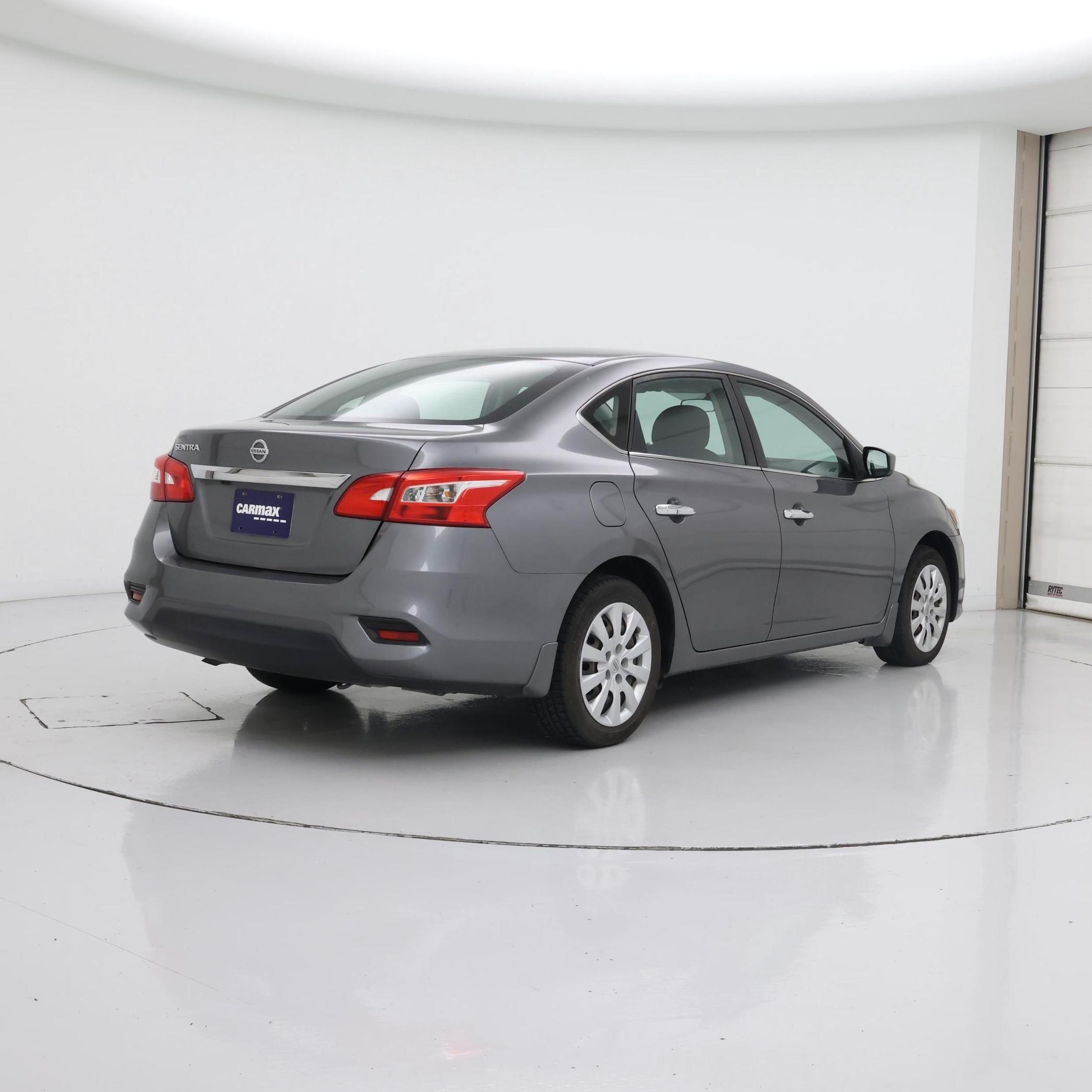 Thumbnail: 2019 Nissan Sentra - 8
