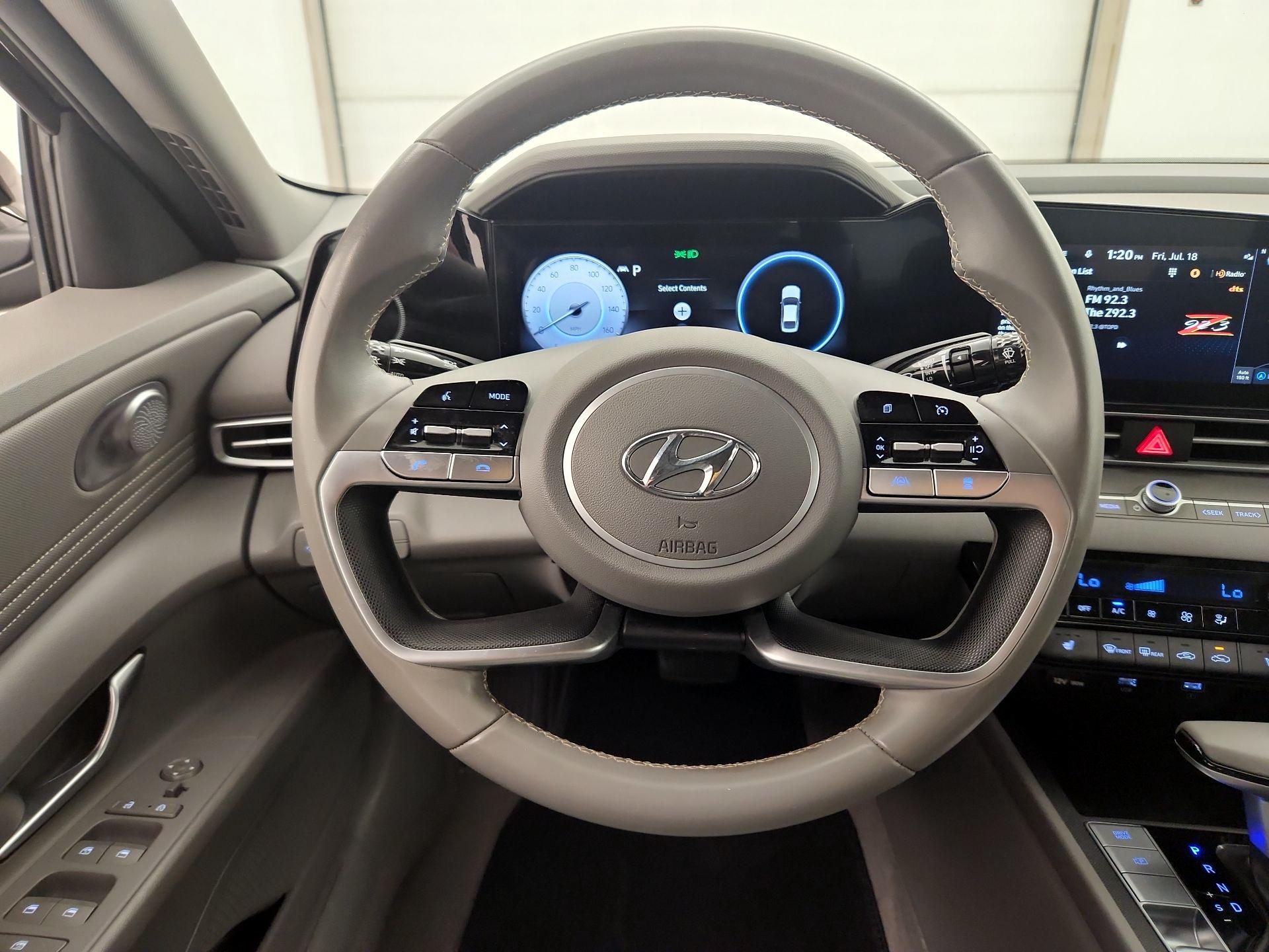 Thumbnail: 2023 Hyundai Elantra - 10