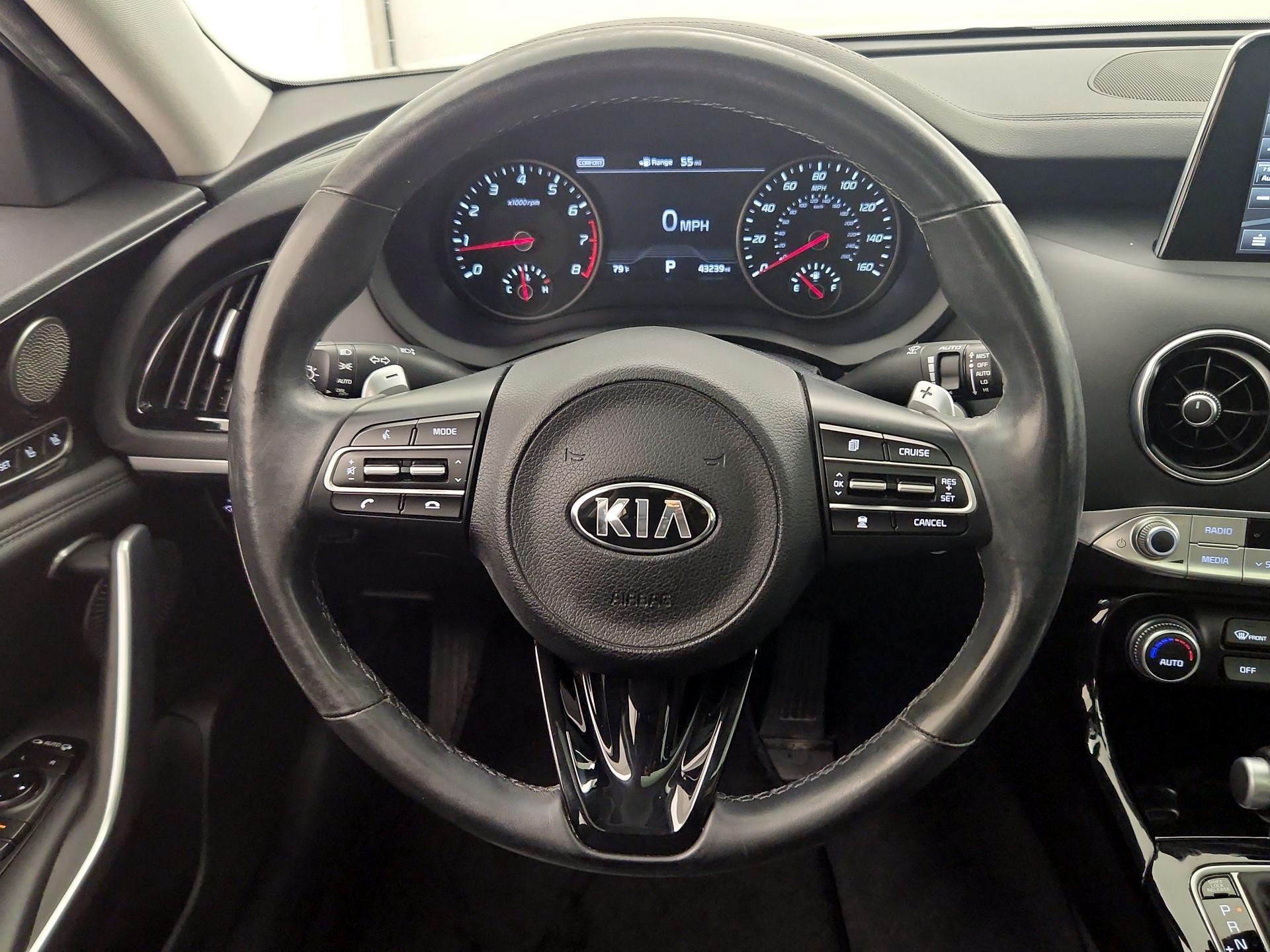 Thumbnail: 2018 Kia Stinger - 10