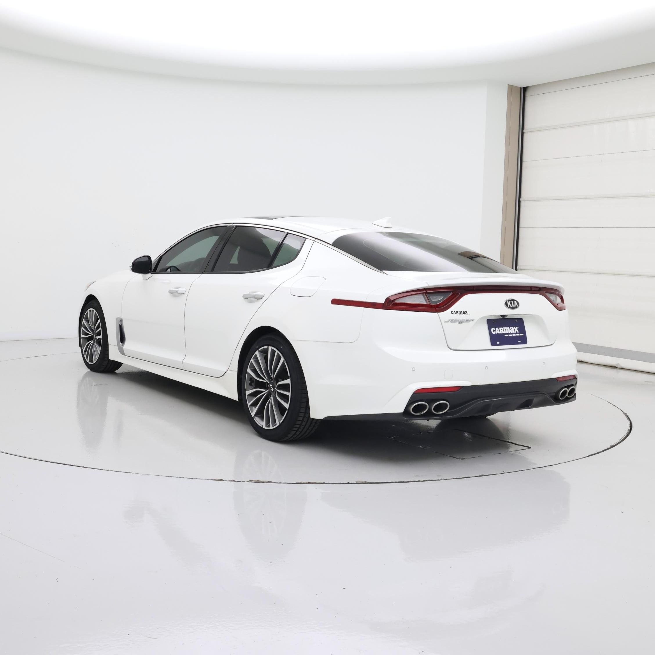 Thumbnail: 2018 Kia Stinger - 2