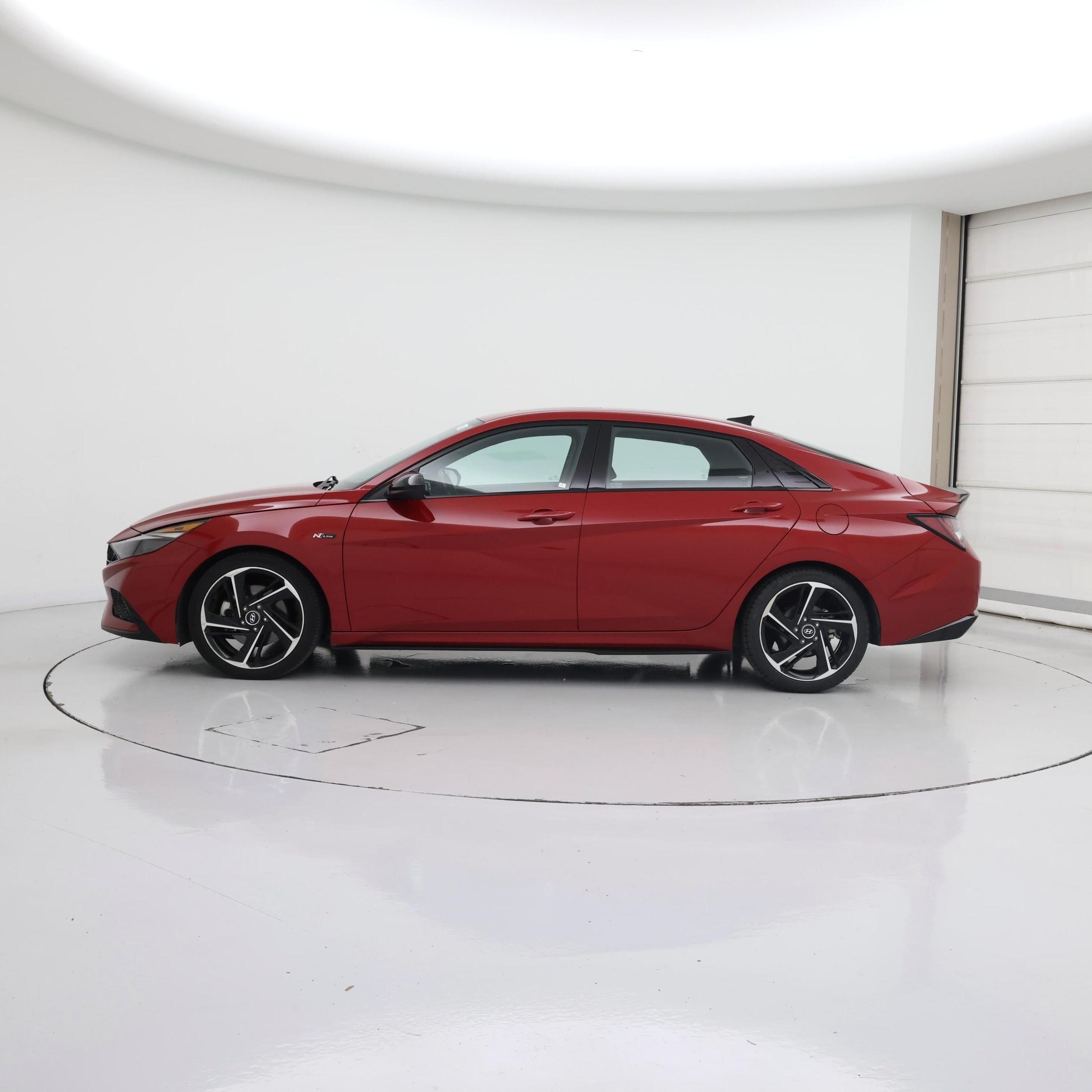 Thumbnail: 2022 Hyundai Elantra - 3
