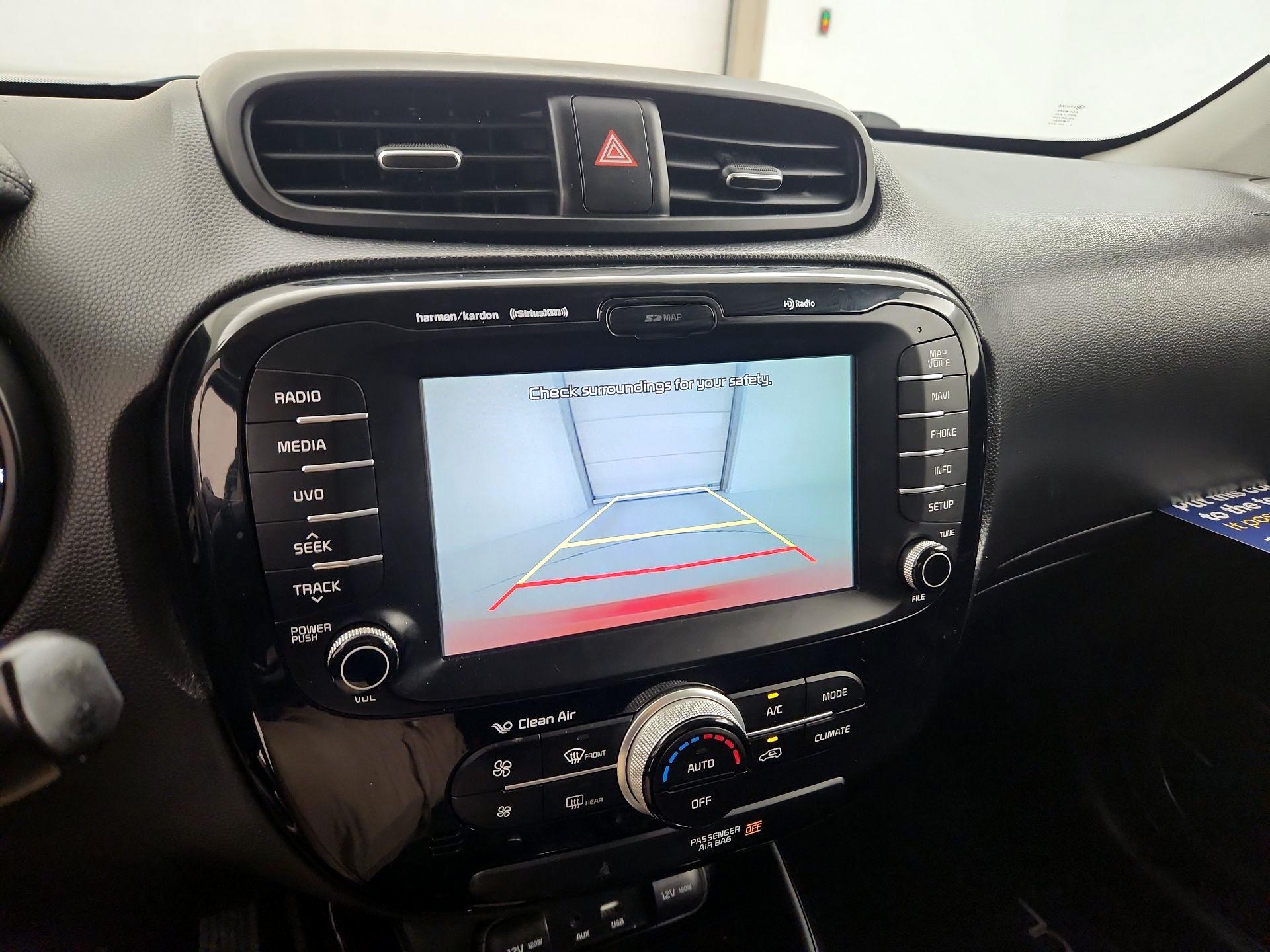 Thumbnail: 2017 Kia Soul - 15