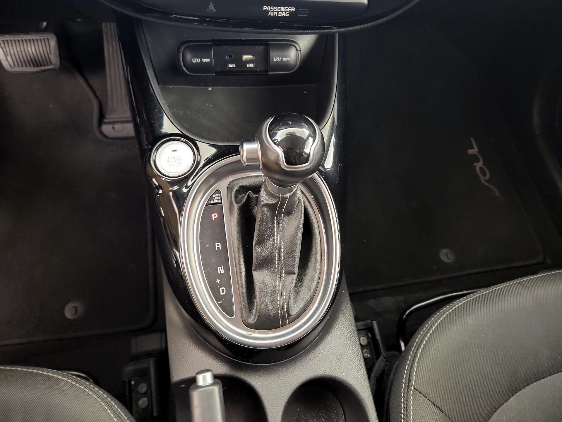 Thumbnail: 2017 Kia Soul - 18