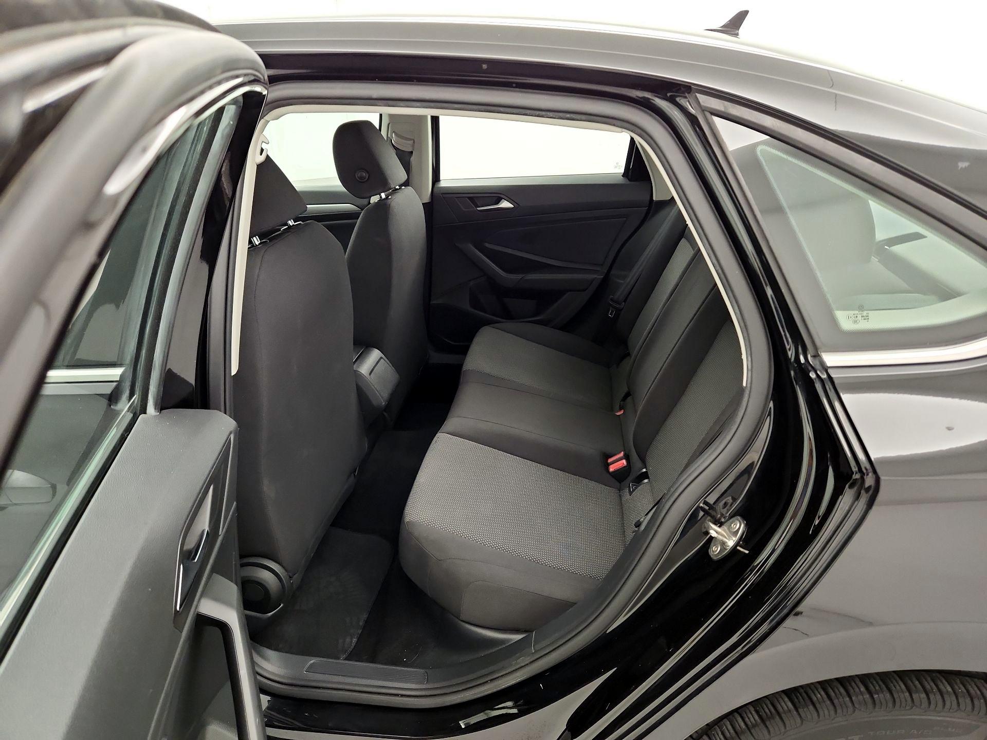 Thumbnail: 2019 Volkswagen Jetta - 19