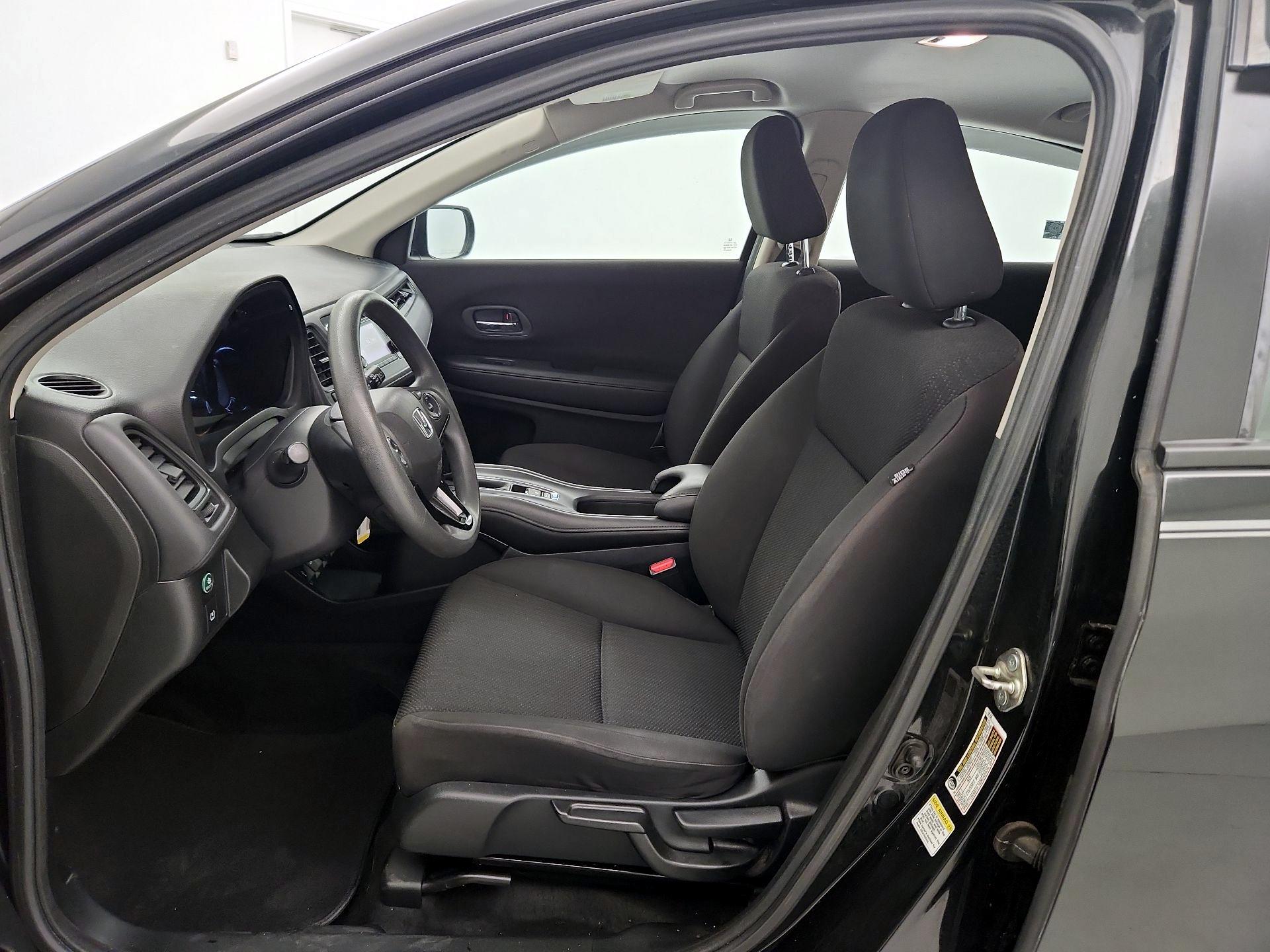 Thumbnail: 2016 Honda HR-V - 11