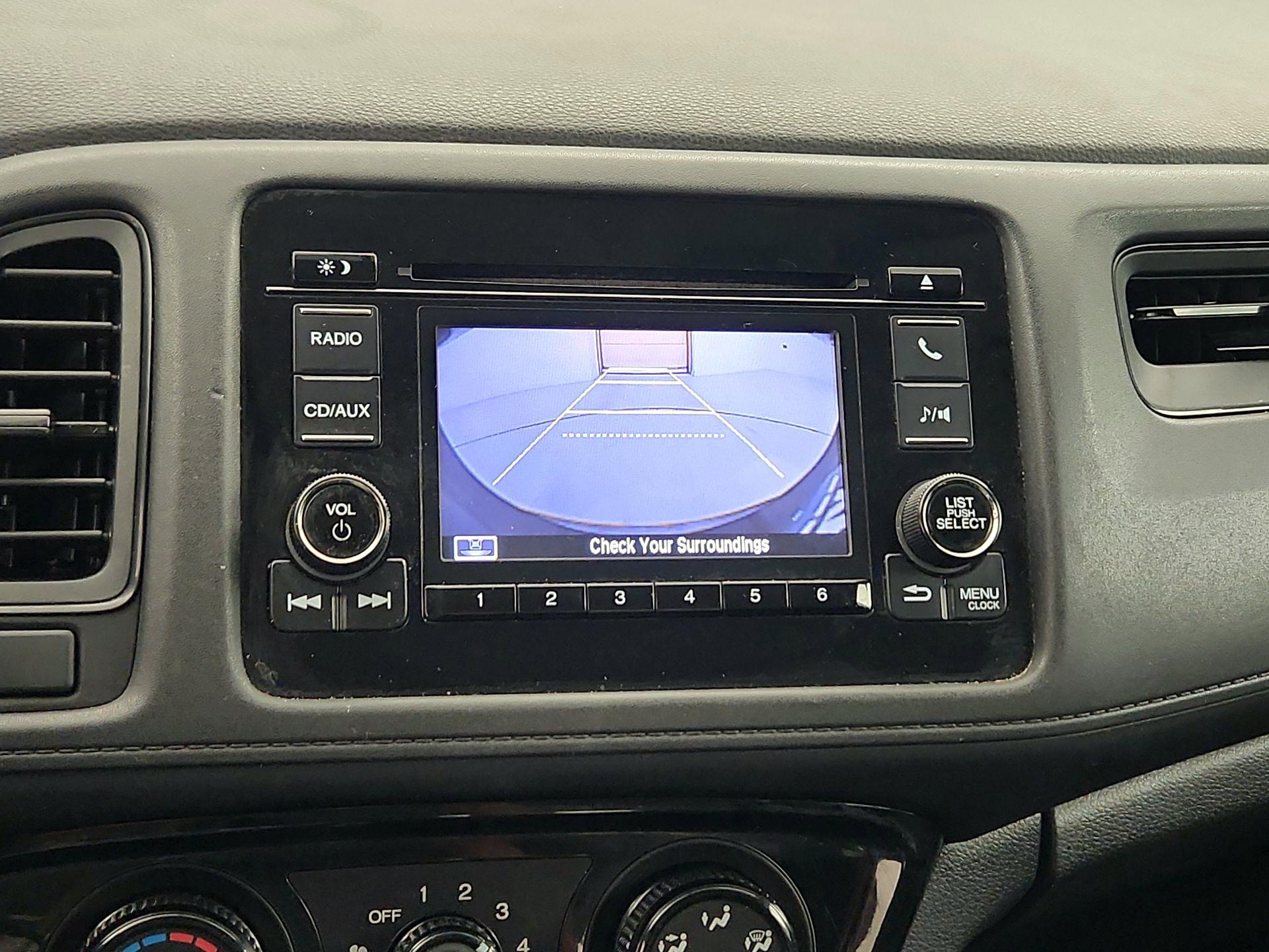 Thumbnail: 2016 Honda HR-V - 14