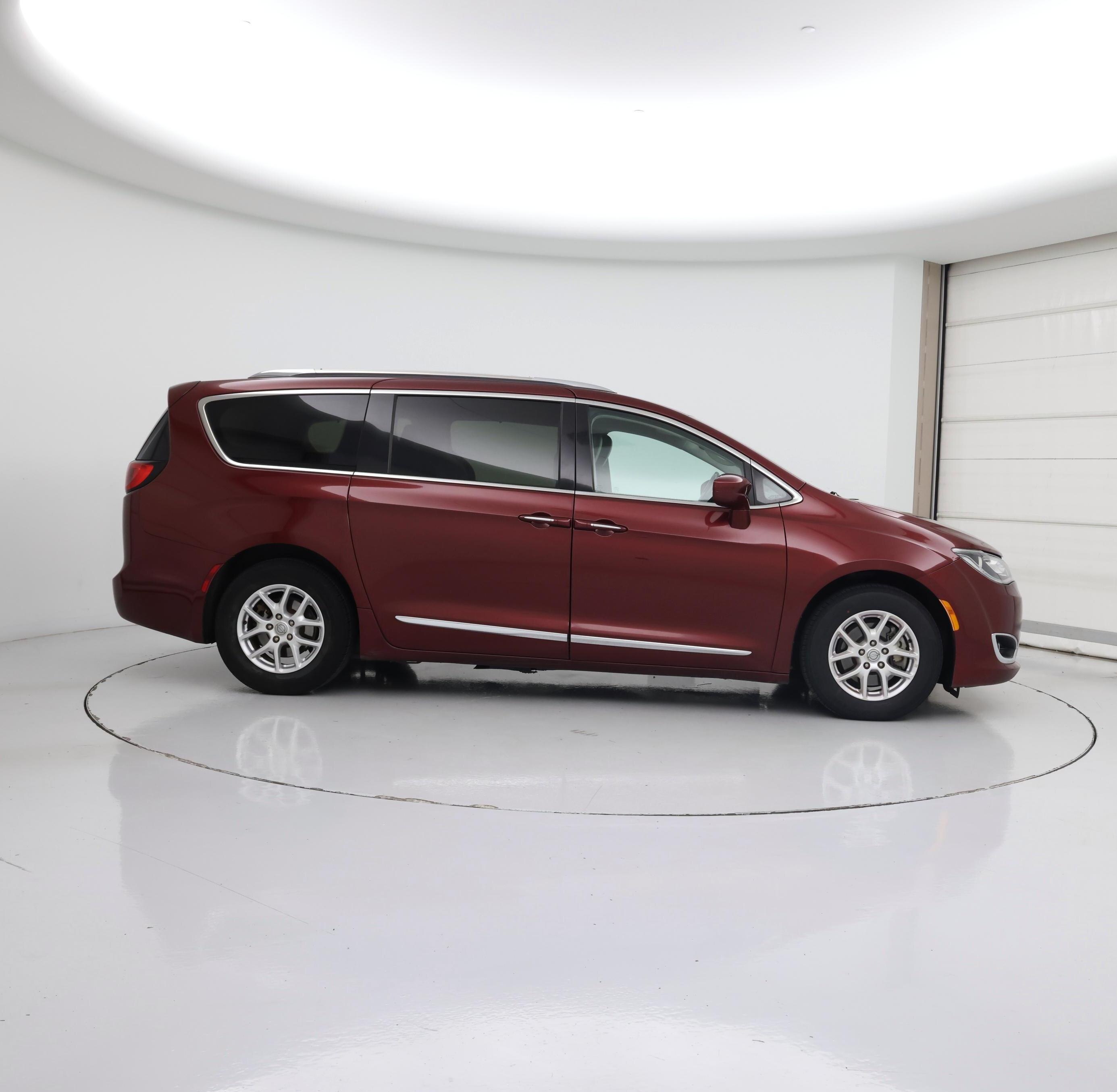 Thumbnail: 2020 Chrysler Pacifica - 7