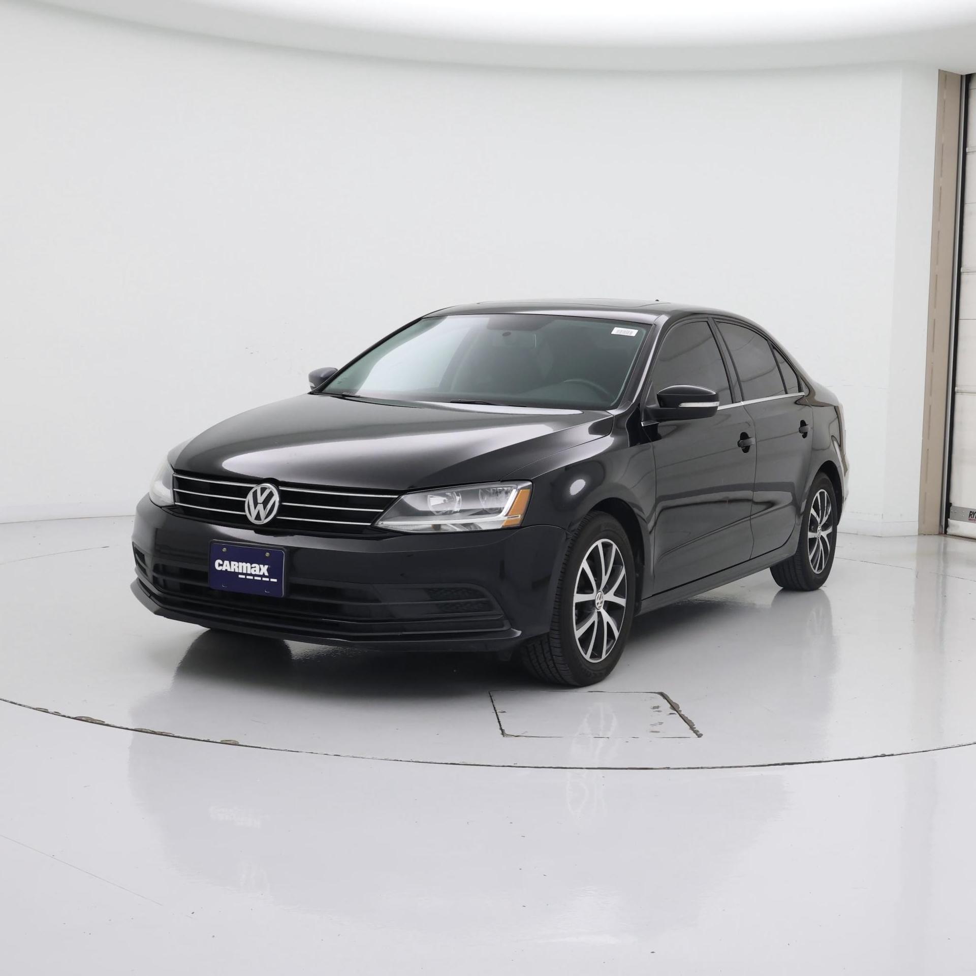 Thumbnail: 2017 Volkswagen Jetta - 4