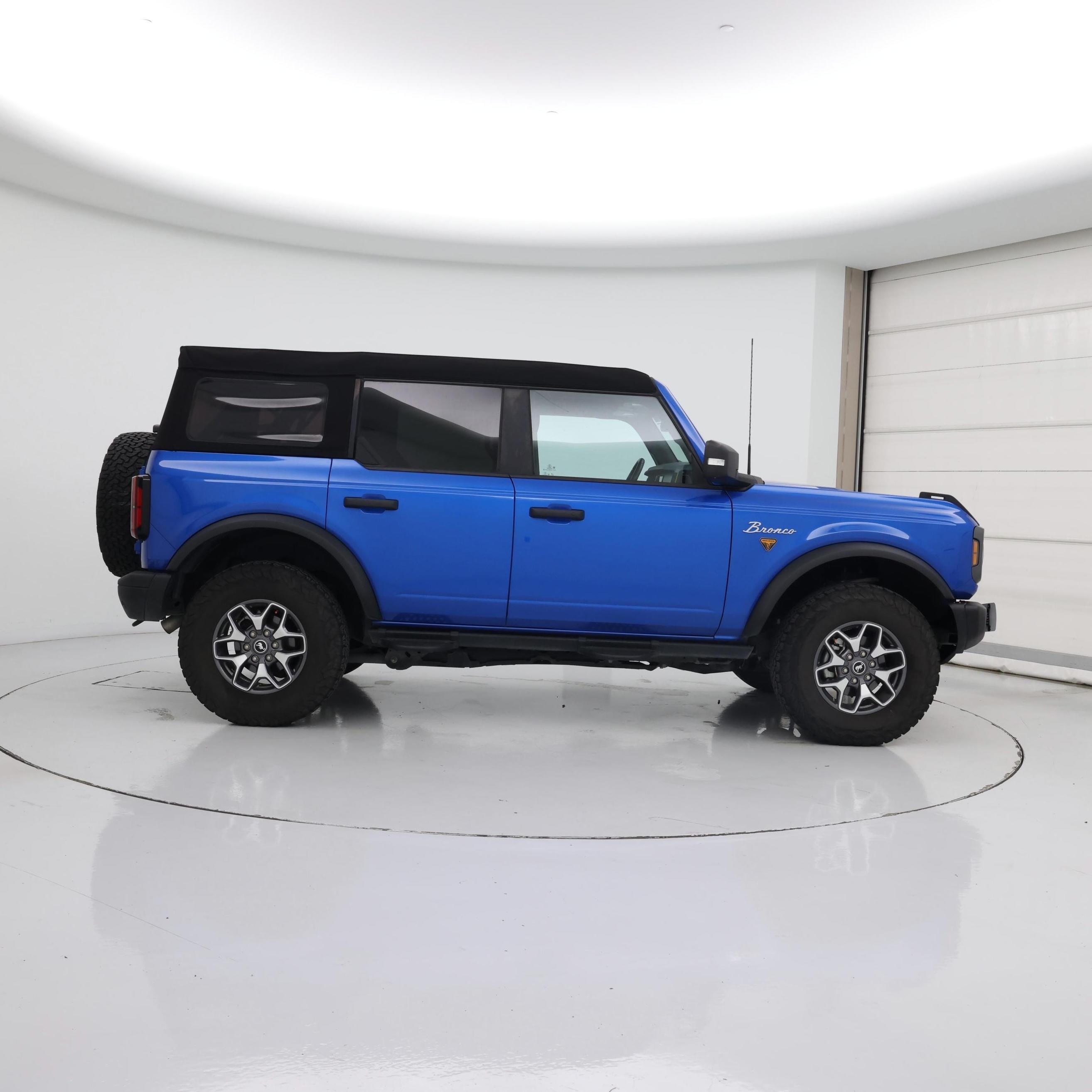 Thumbnail: 2023 Ford Bronco - 7