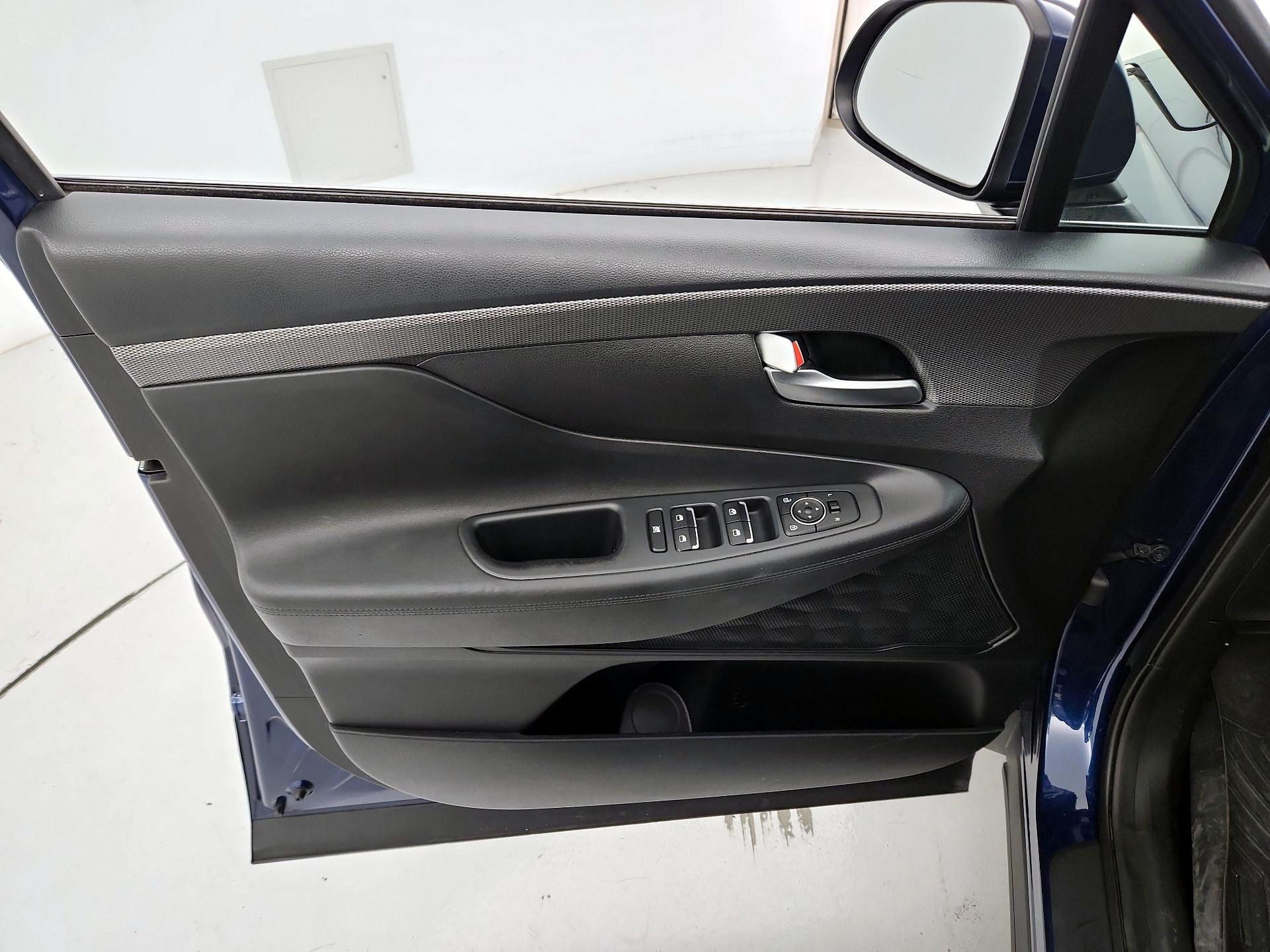 Thumbnail: 2020 Hyundai Santa Fe - 12