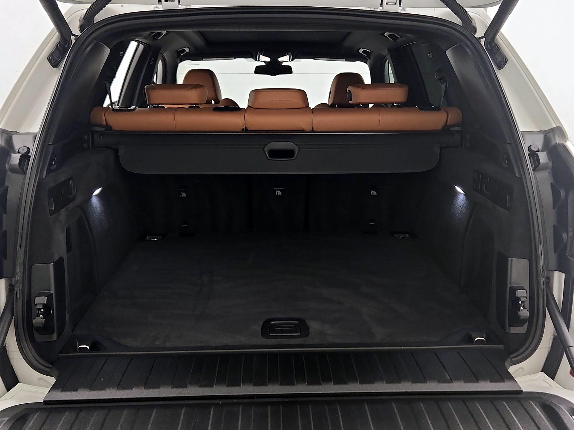 Thumbnail: 2022 BMW X5 - 20