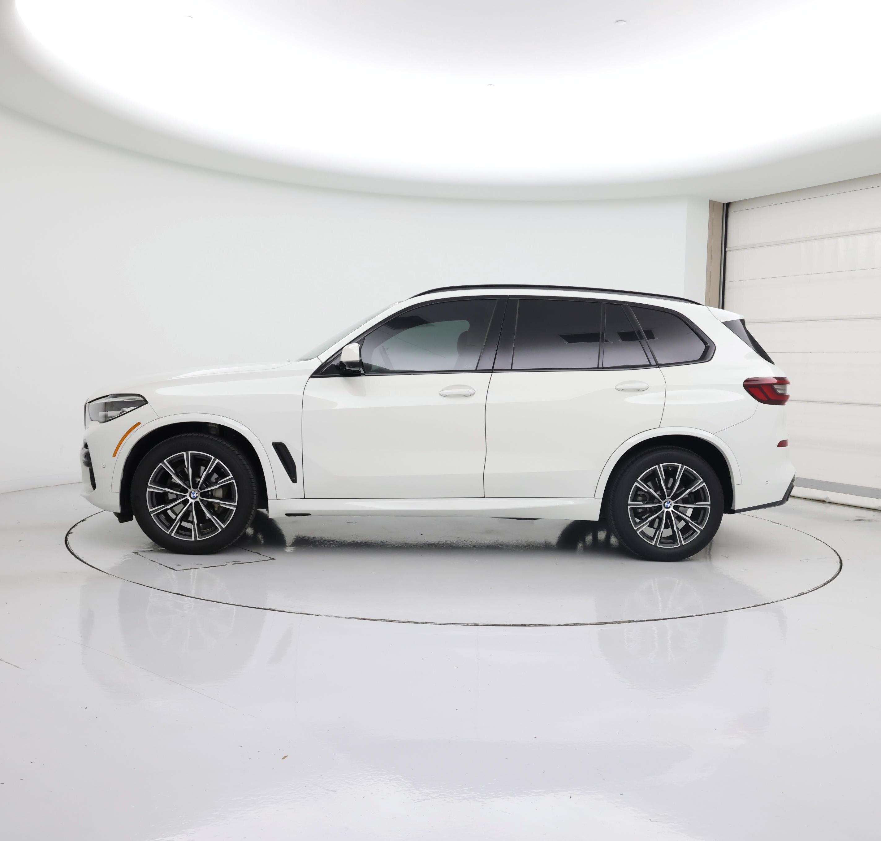 Thumbnail: 2022 BMW X5 - 3