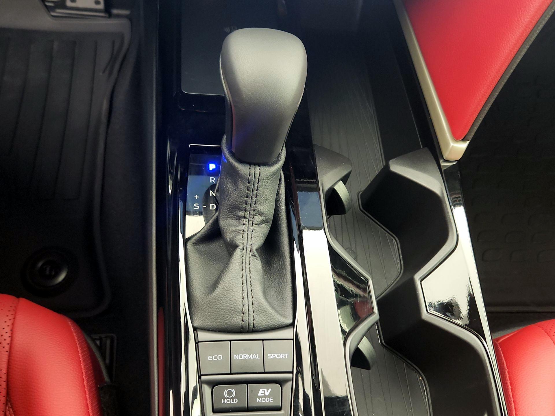Thumbnail: 2025 Toyota Camry - 18