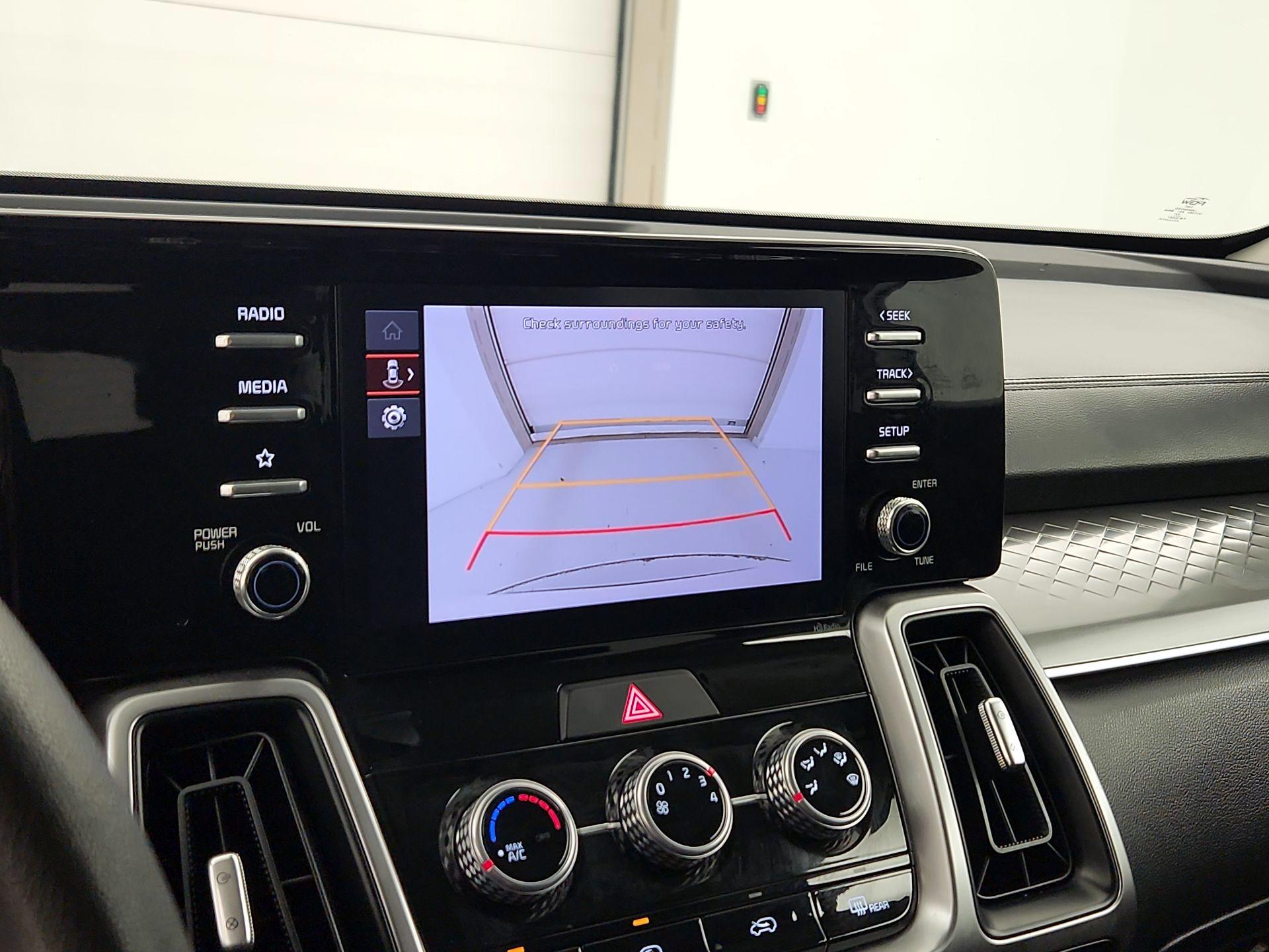 Thumbnail: 2023 Kia Sorento - 14