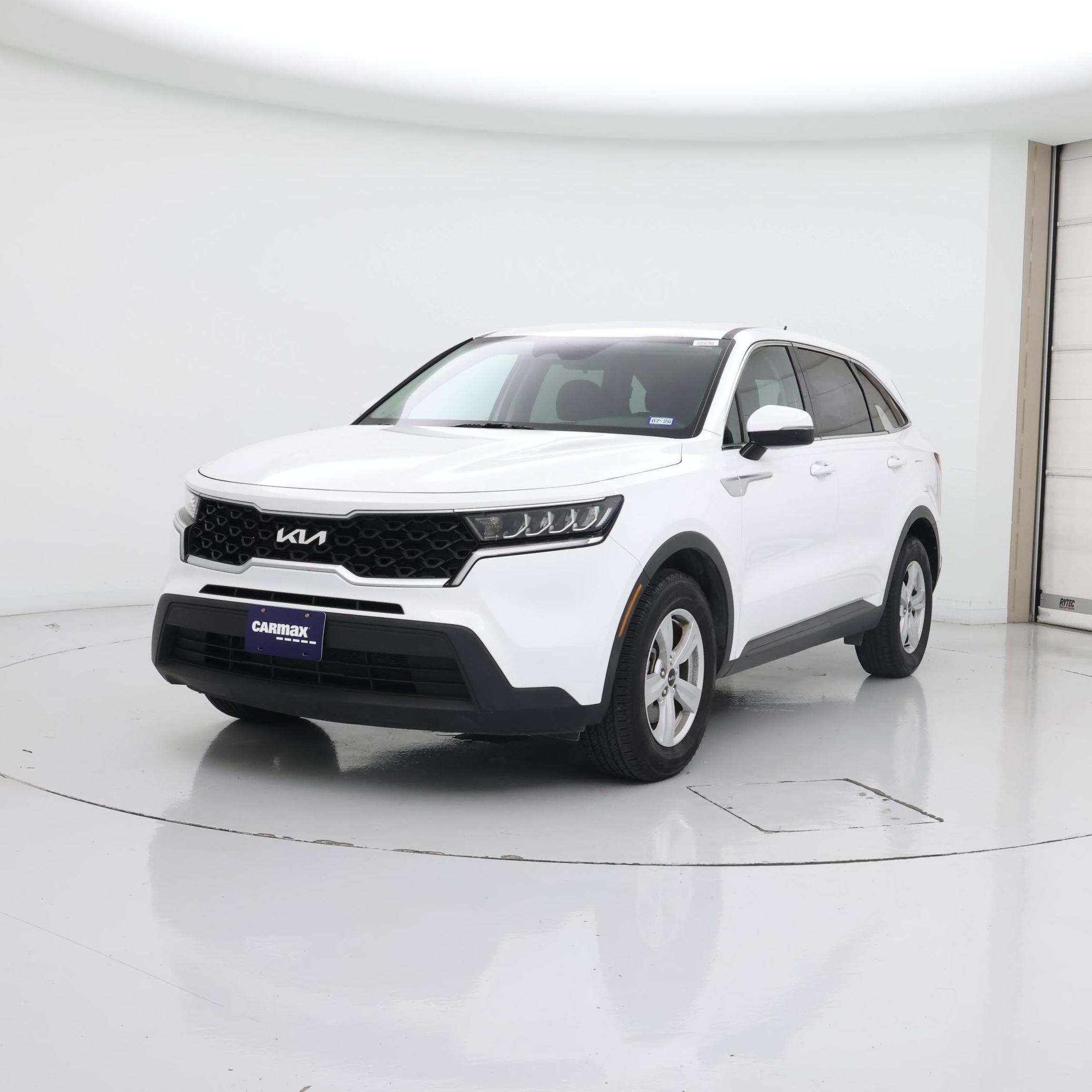 Thumbnail: 2023 Kia Sorento - 4