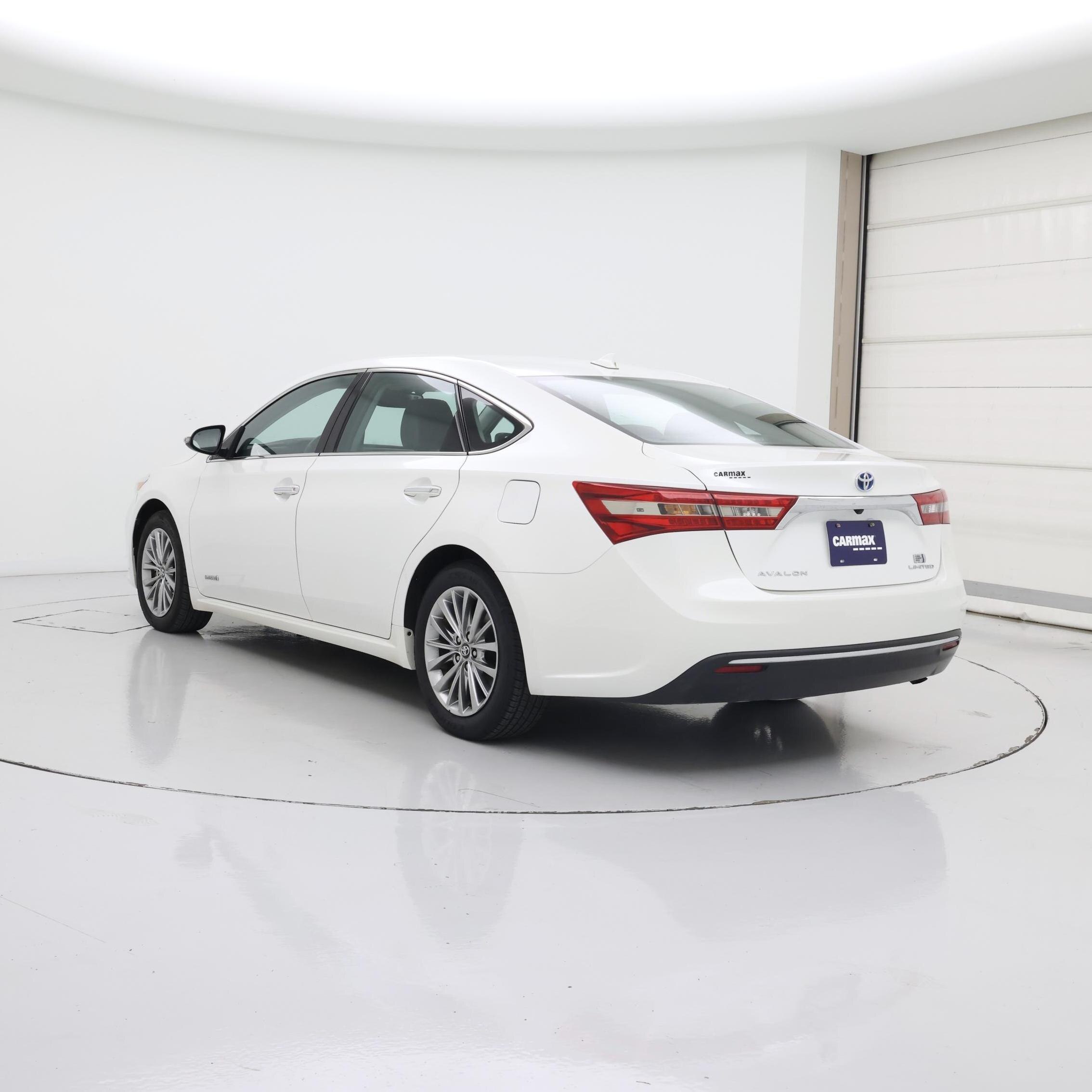 Thumbnail: 2016 Toyota Avalon - 2