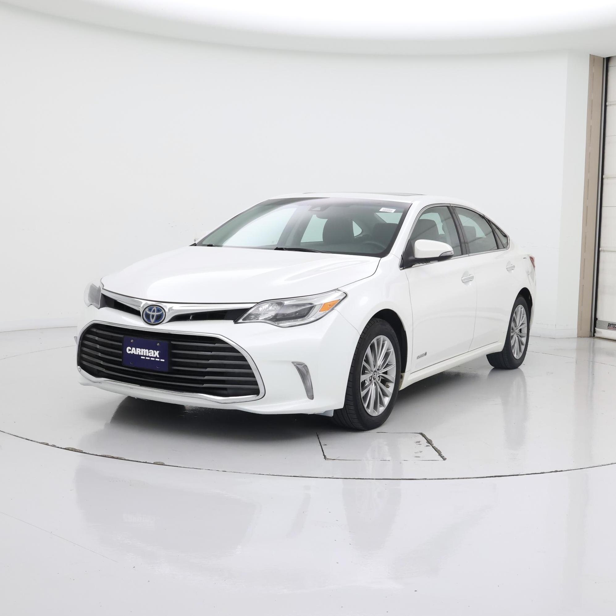 Thumbnail: 2016 Toyota Avalon - 4