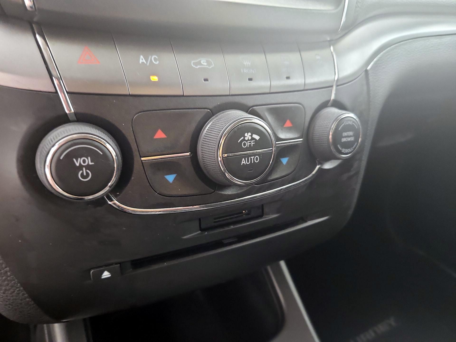 Thumbnail: 2015 Dodge Journey - 15