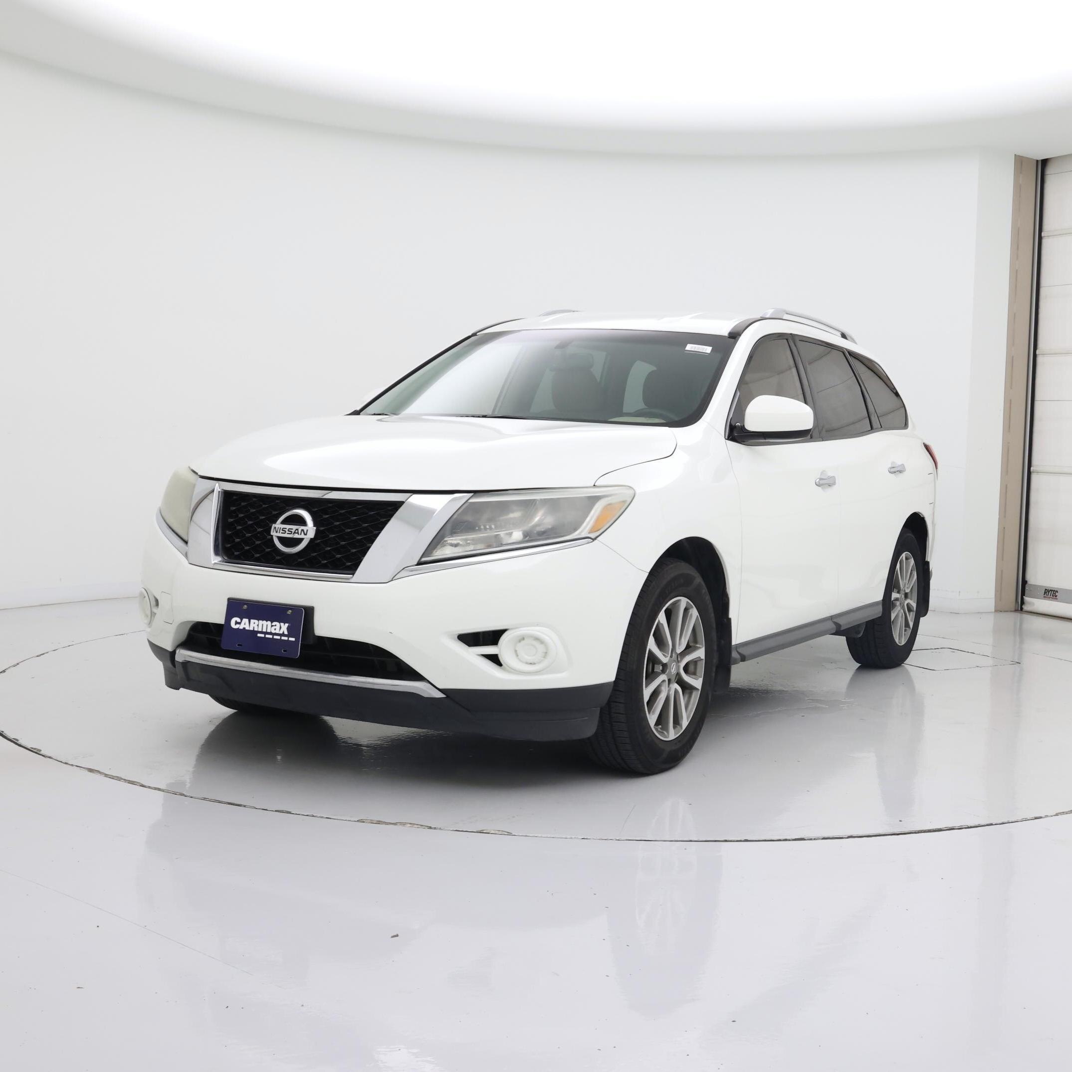 Thumbnail: 2016 Nissan Pathfinder - 4