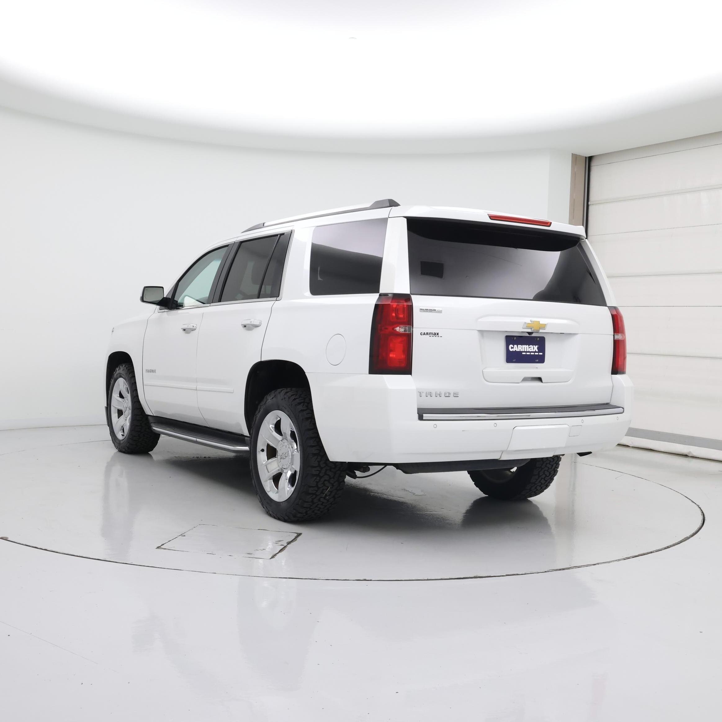 Thumbnail: 2016 Chevrolet Tahoe - 2
