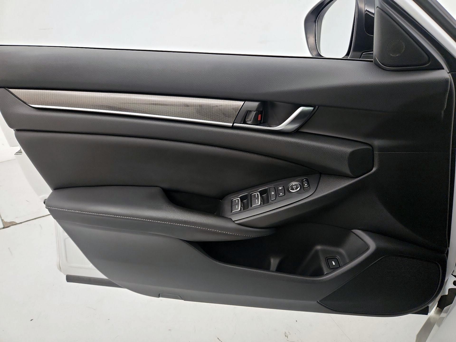 Thumbnail: 2021 Honda Accord - 12
