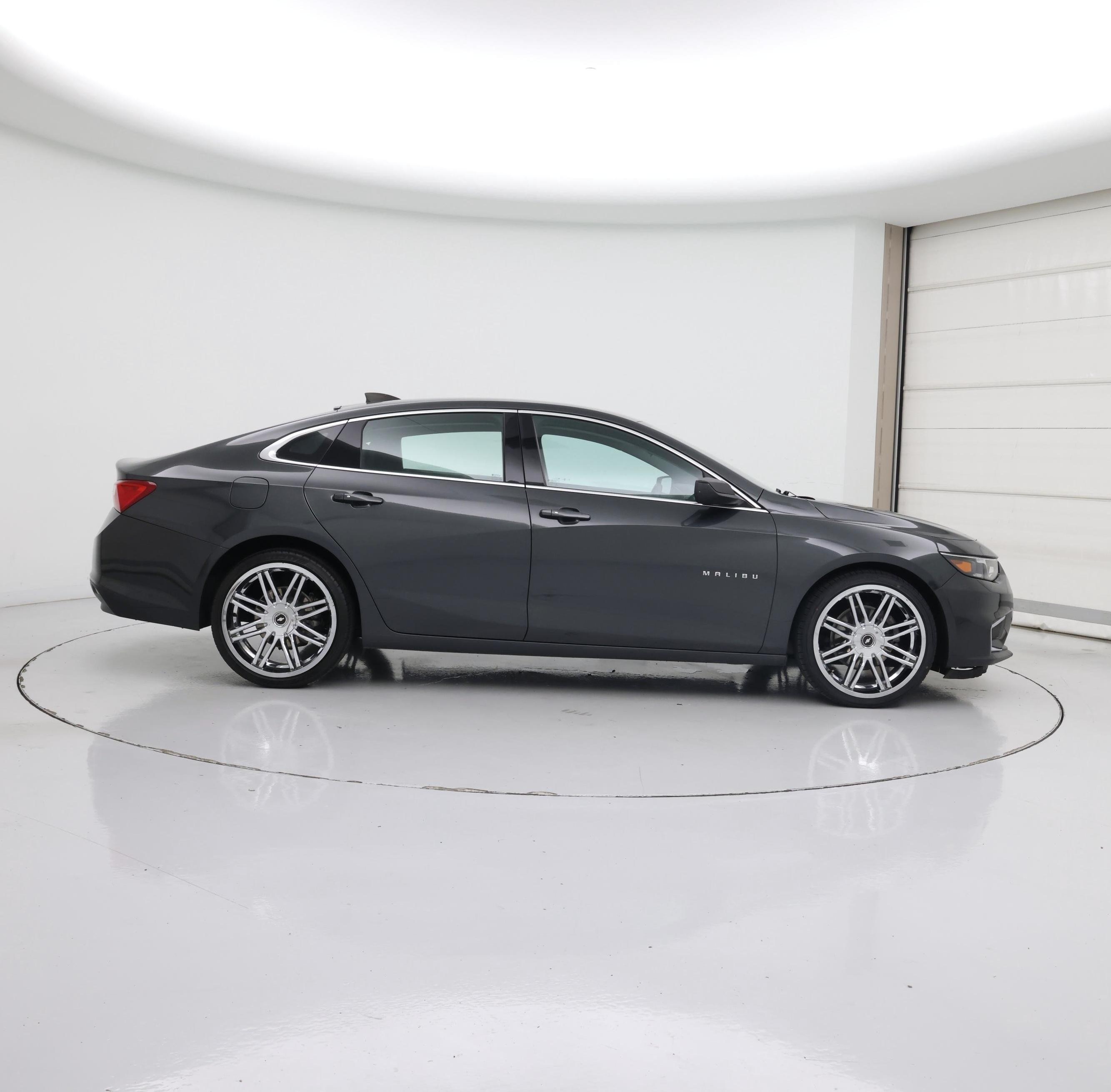 Thumbnail: 2018 Chevrolet Malibu - 7