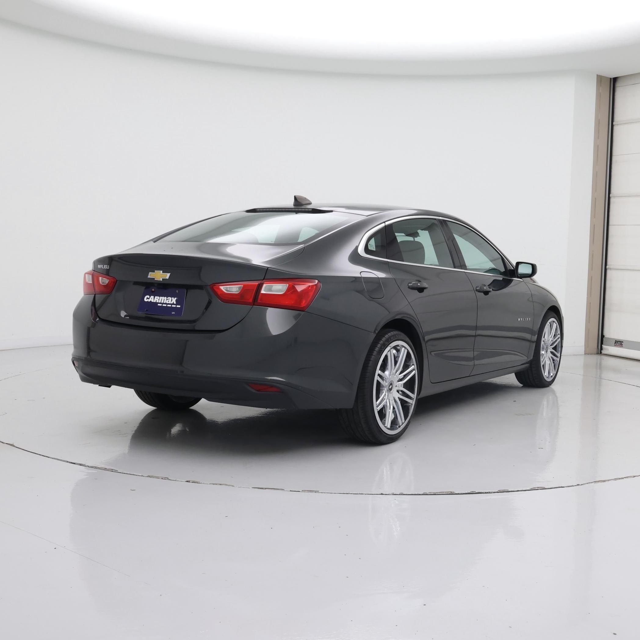 Thumbnail: 2018 Chevrolet Malibu - 8