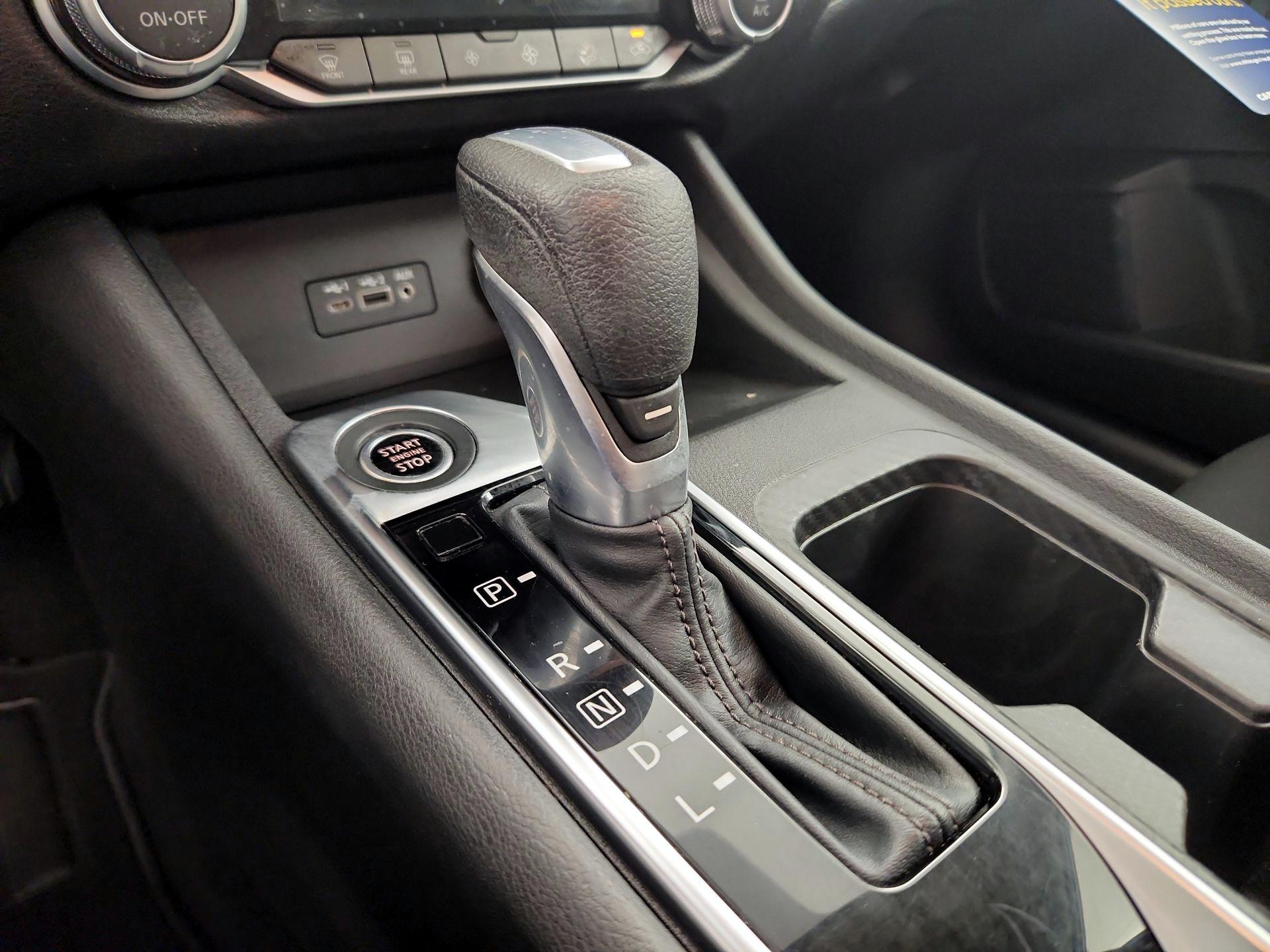 Thumbnail: 2020 Nissan Sentra - 17
